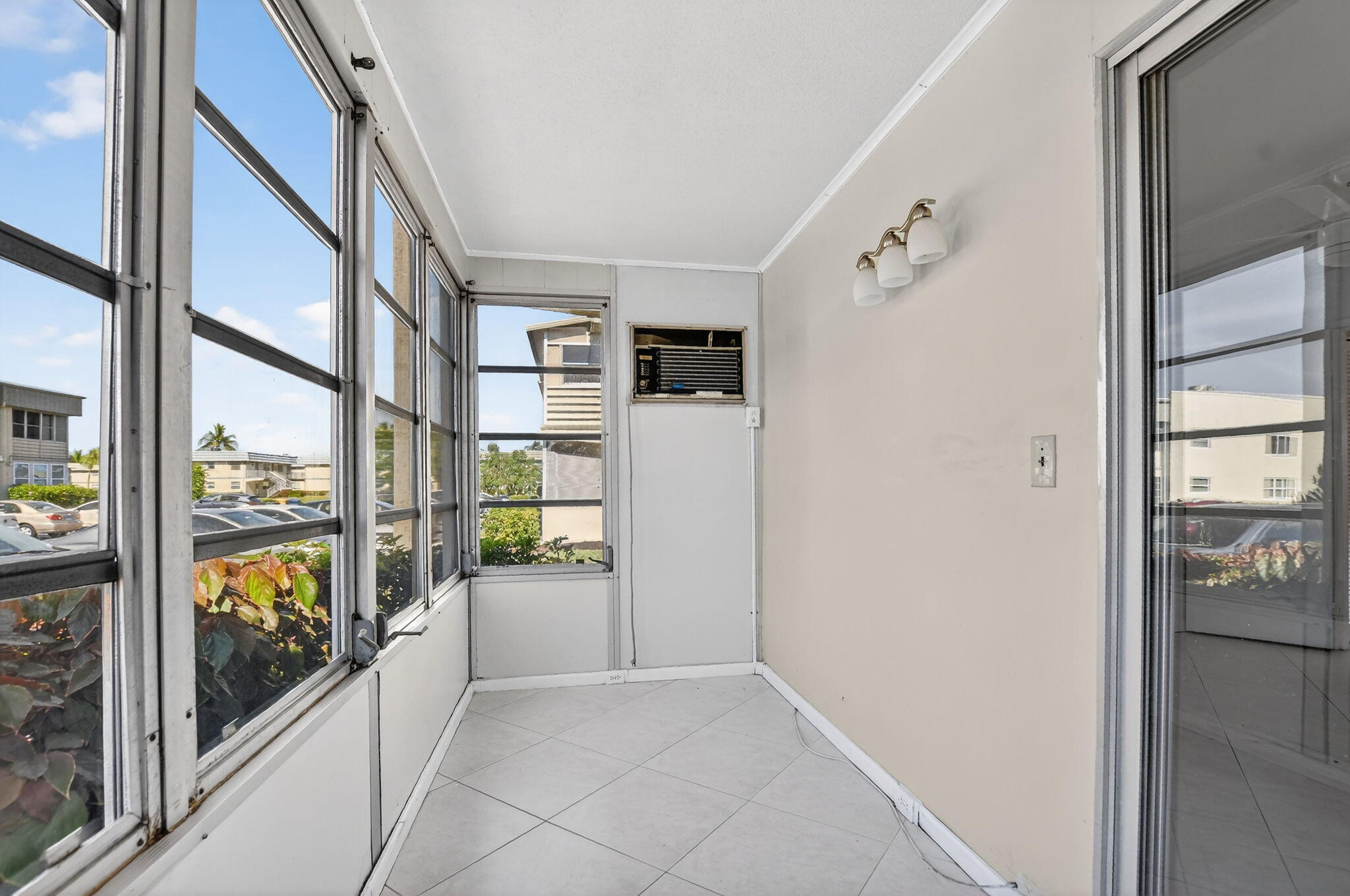 KINGS POINT MONACO CONDOS - Residential