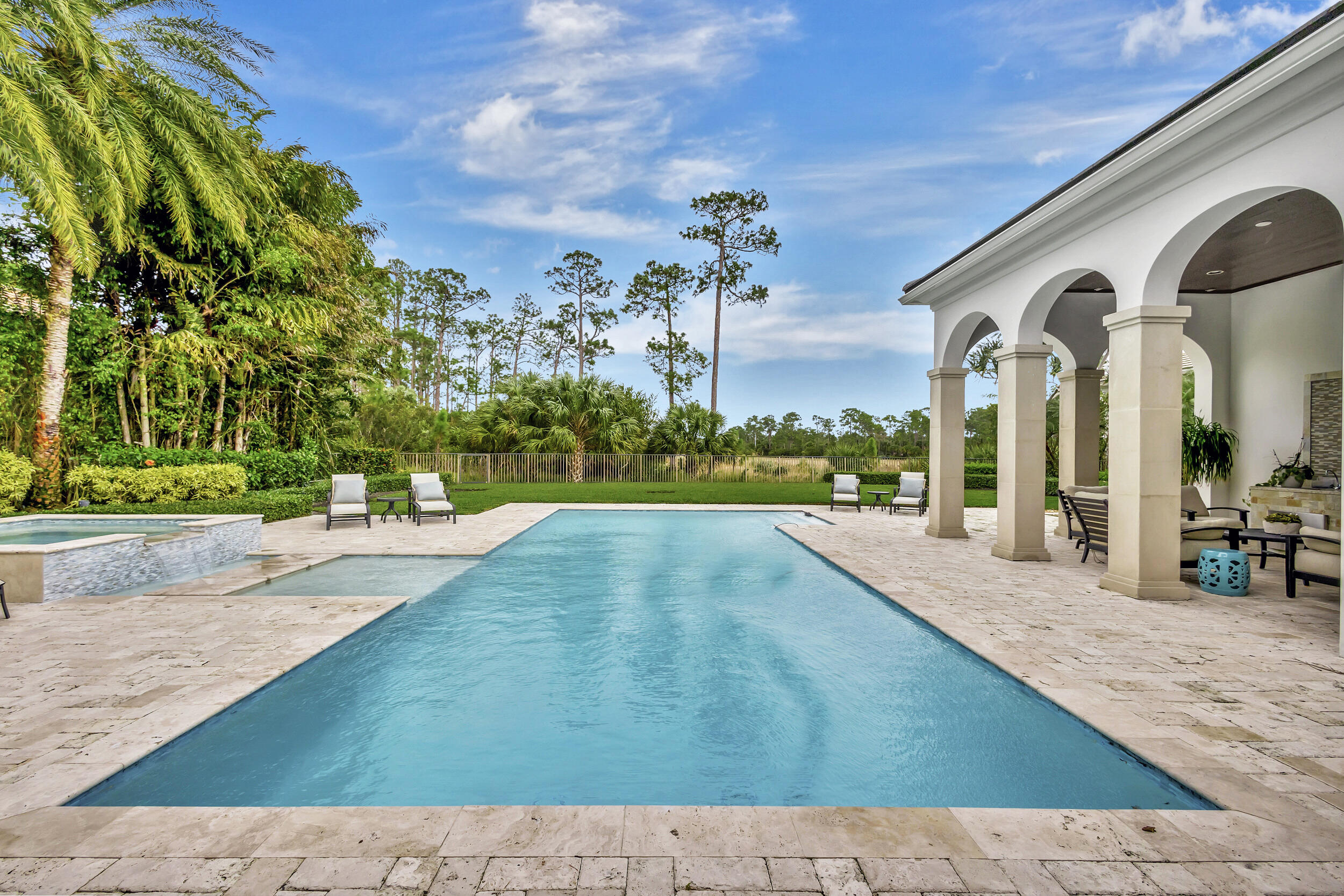 MIRASOL PALACIO - Residential