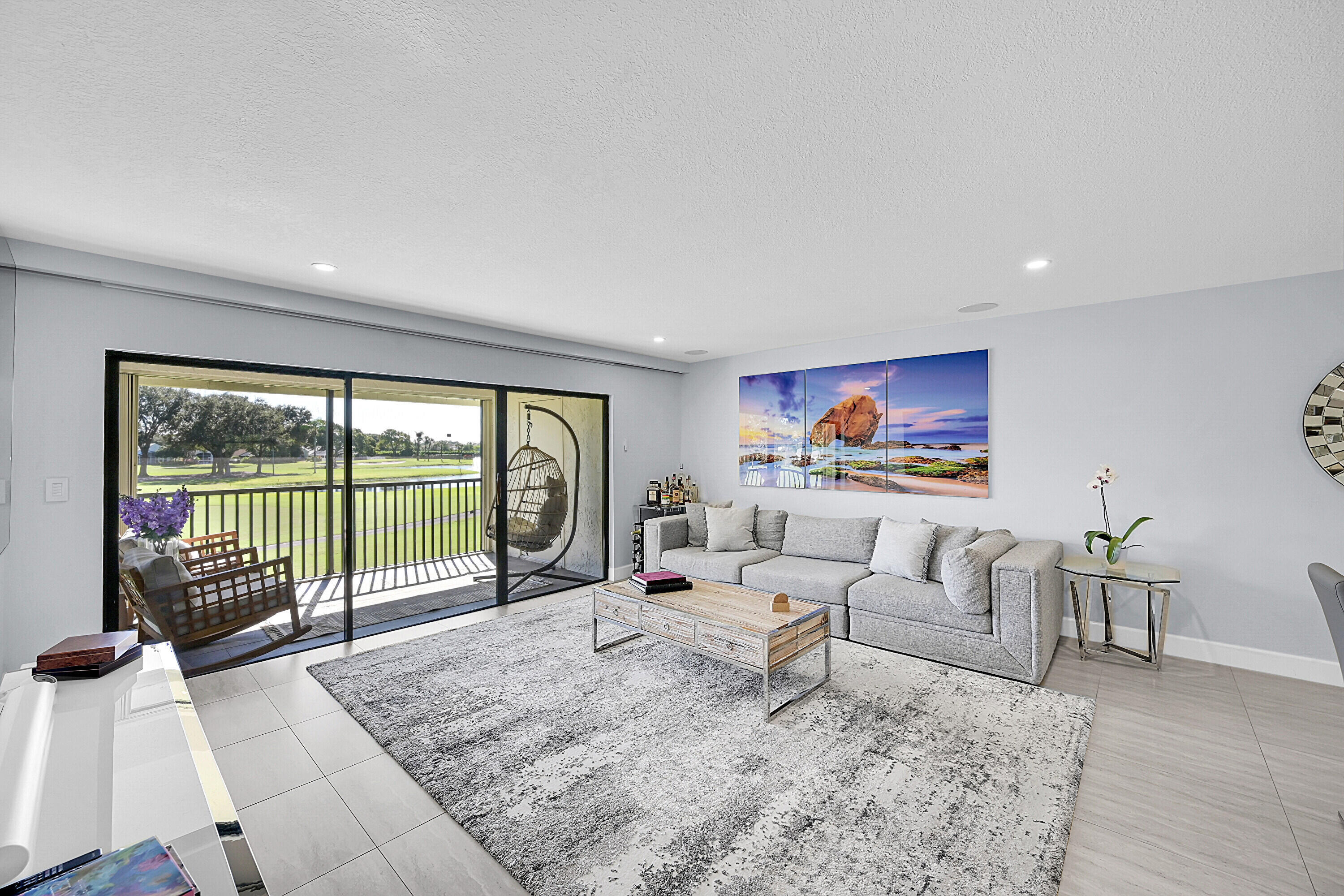 BRIARWOOD CONDO - Residential Lease