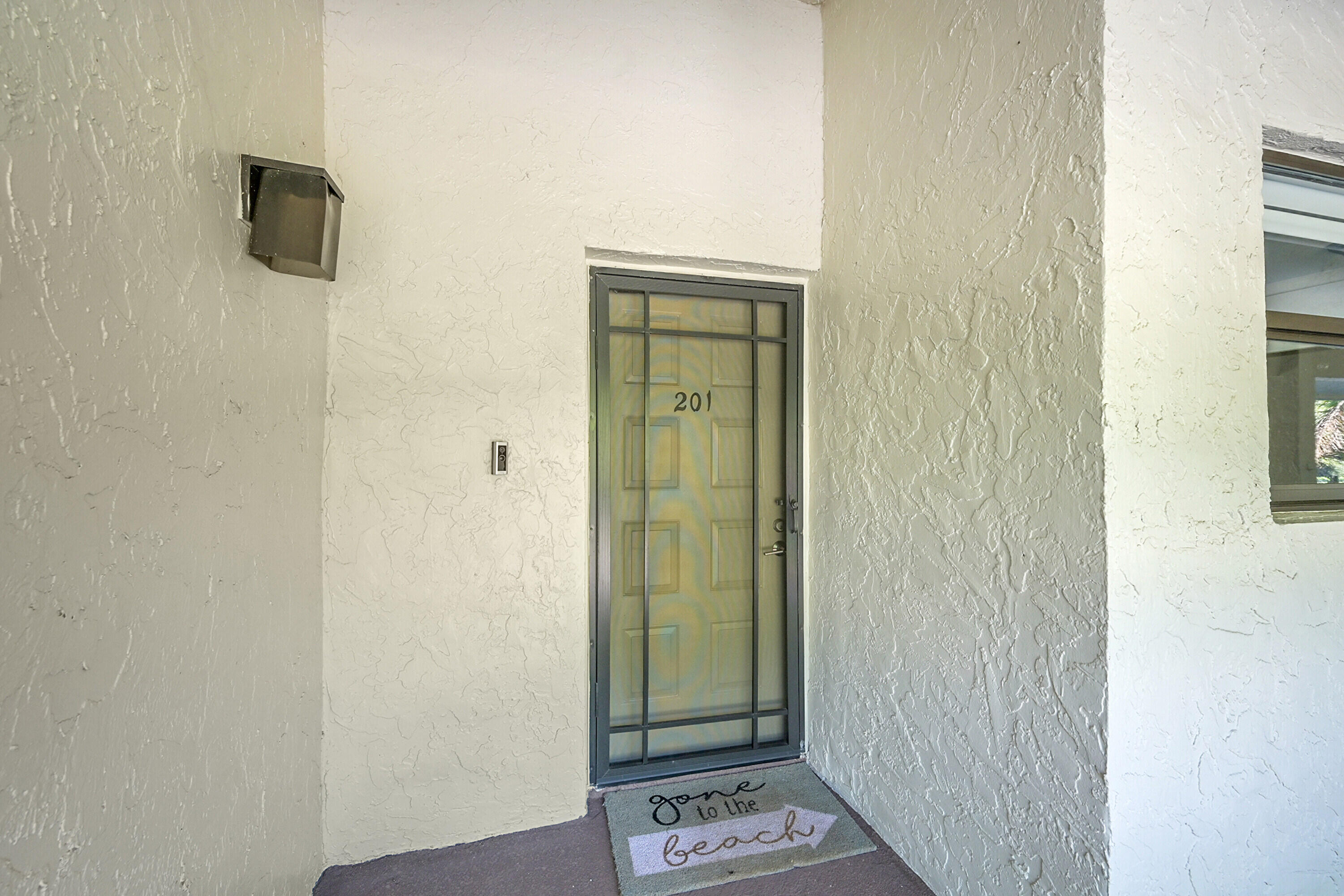 BRIARWOOD CONDO - Residential Lease