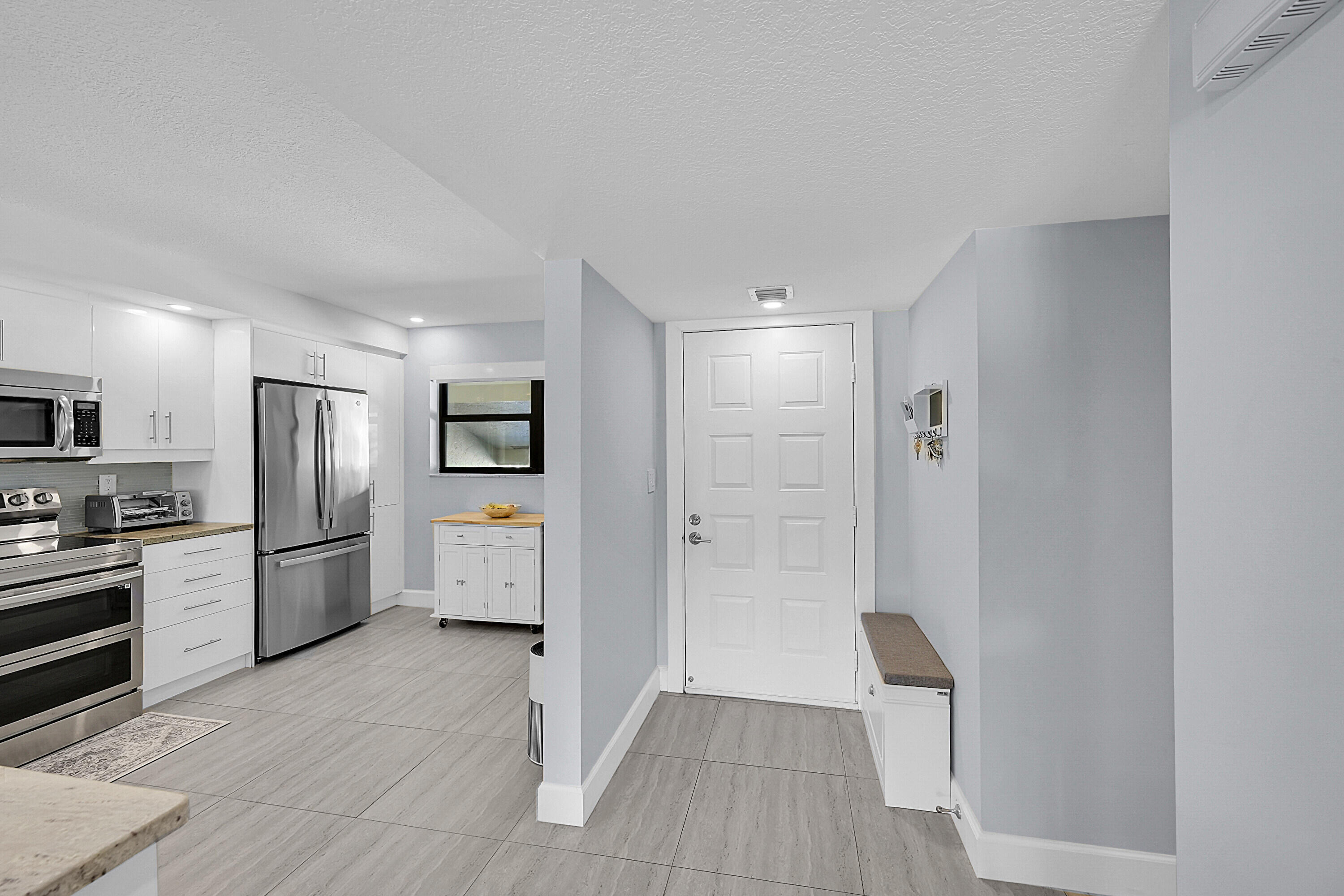 BRIARWOOD CONDO - Residential Lease