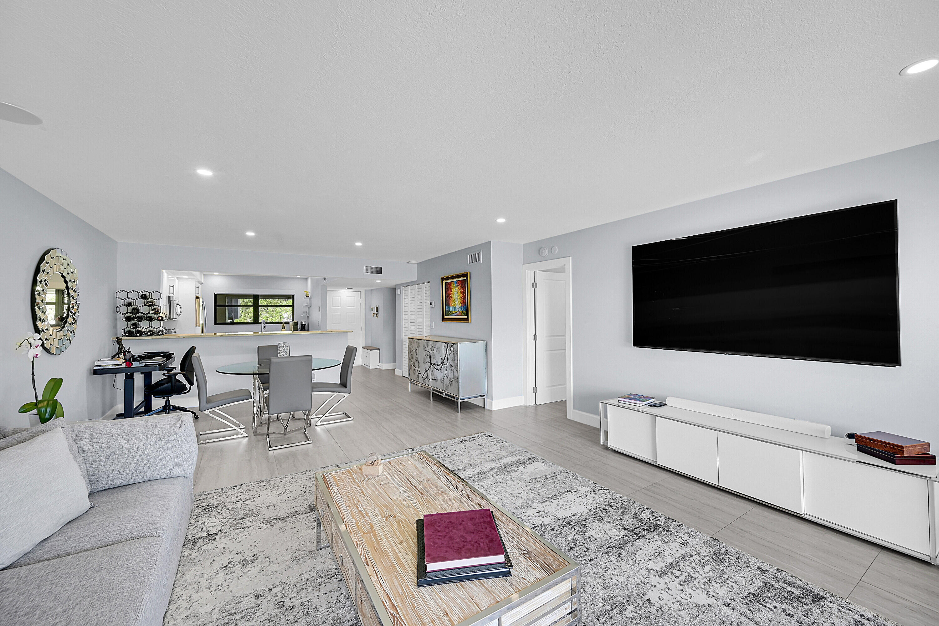 BRIARWOOD CONDO - Residential Lease