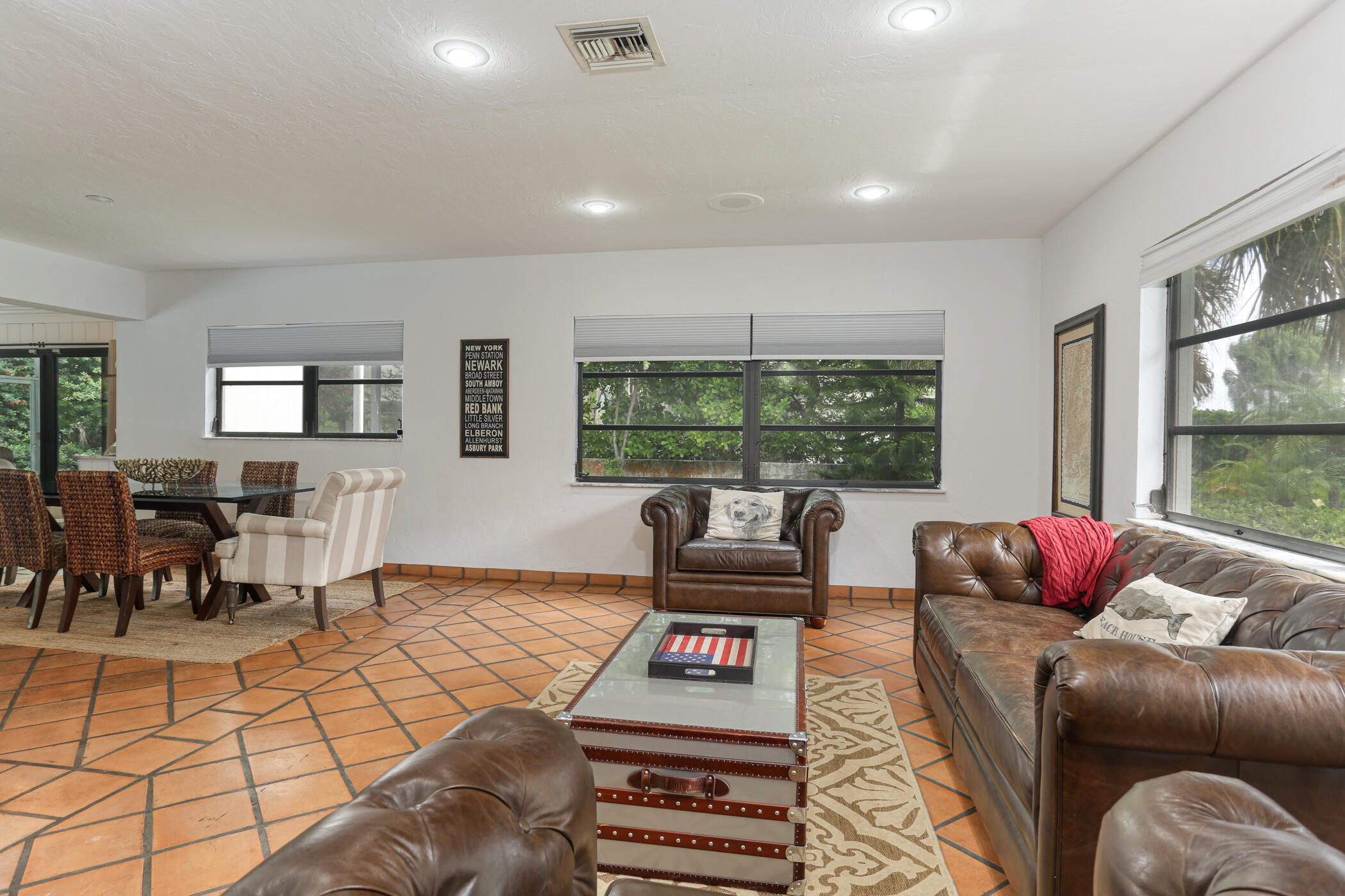 EDGEWATER - Residential
