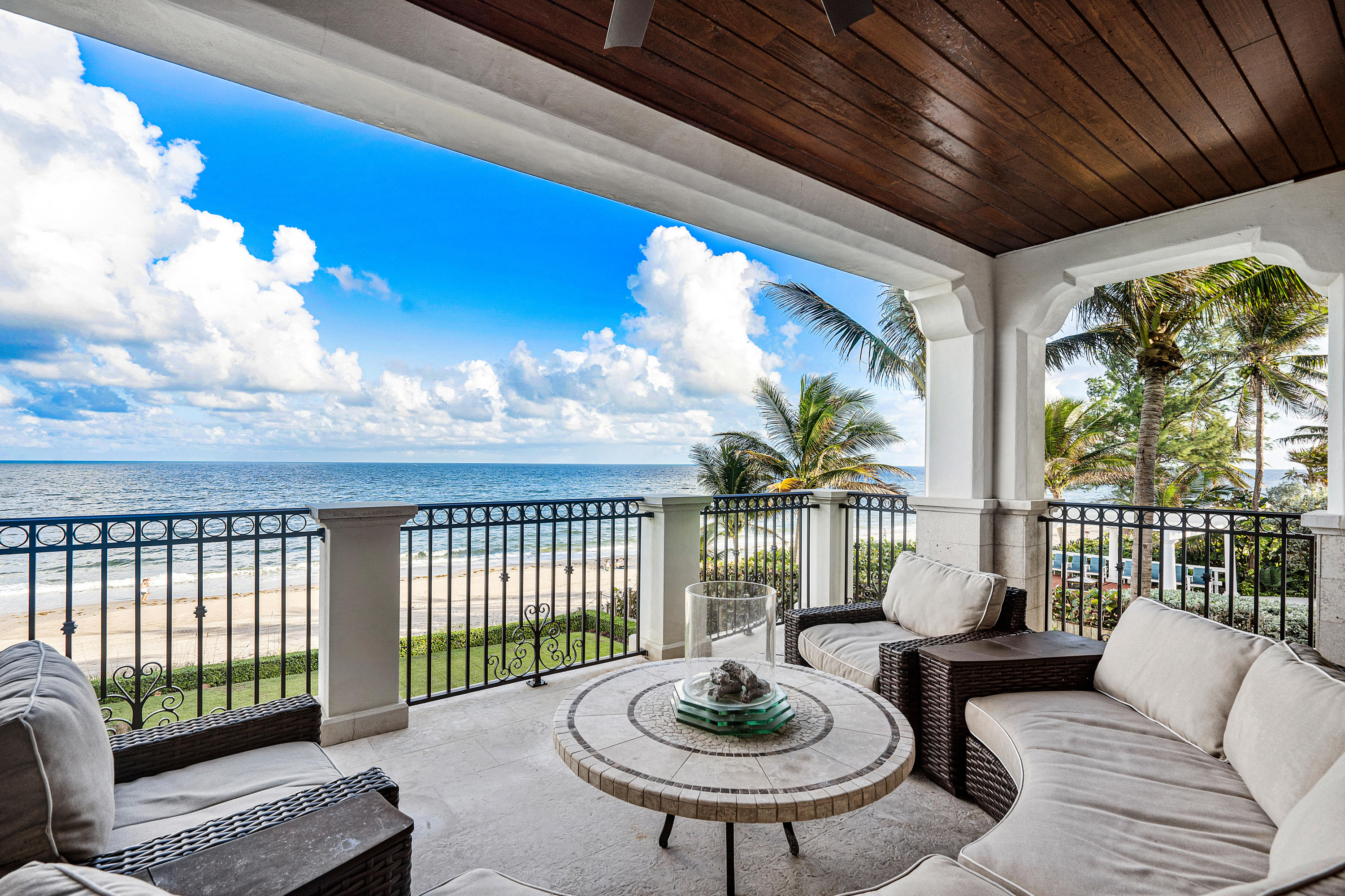 VILLAS AT HIGHLAND BEACH CONDO B - Residential
