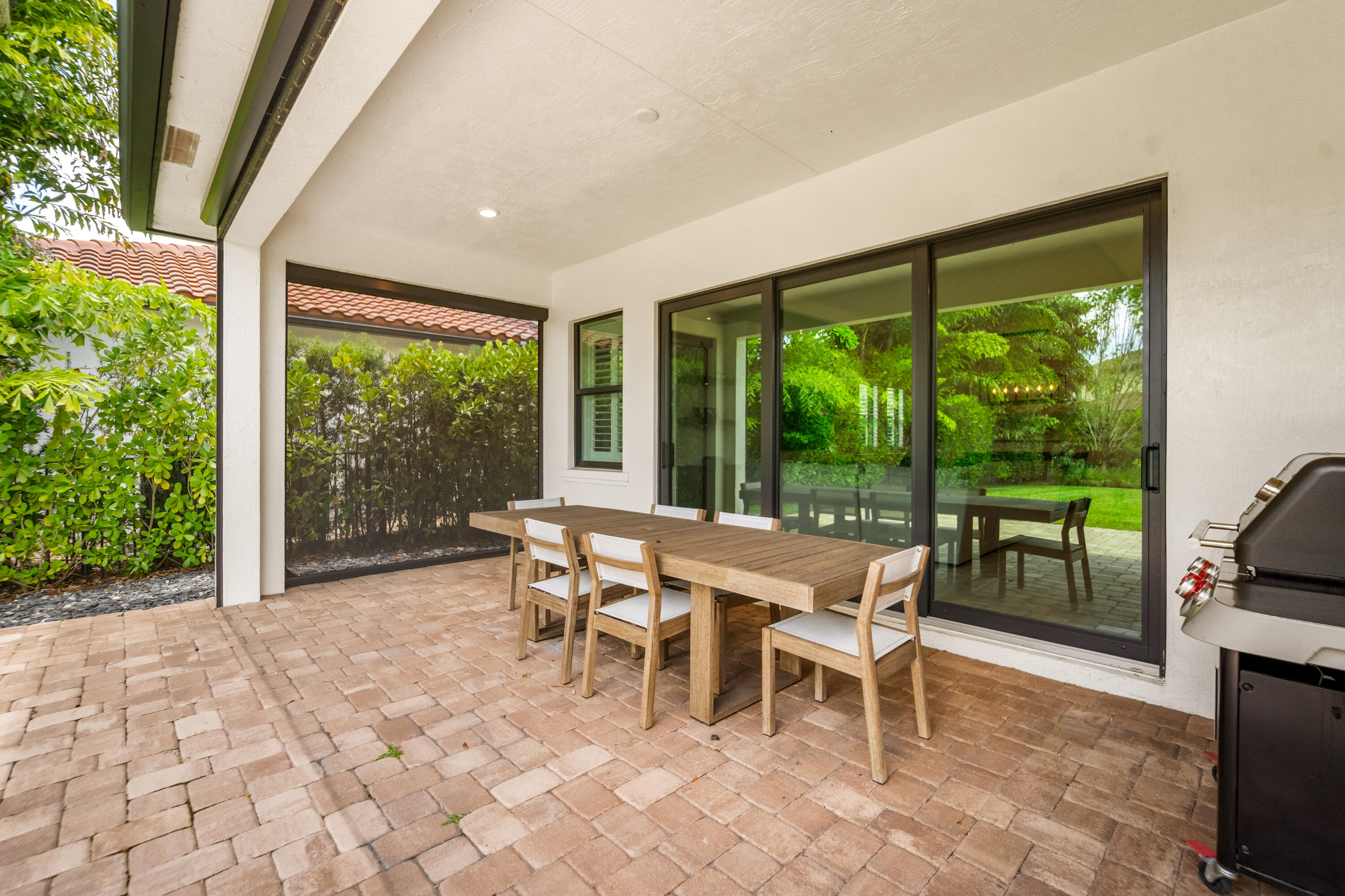 PARKLAND BAY - Residential