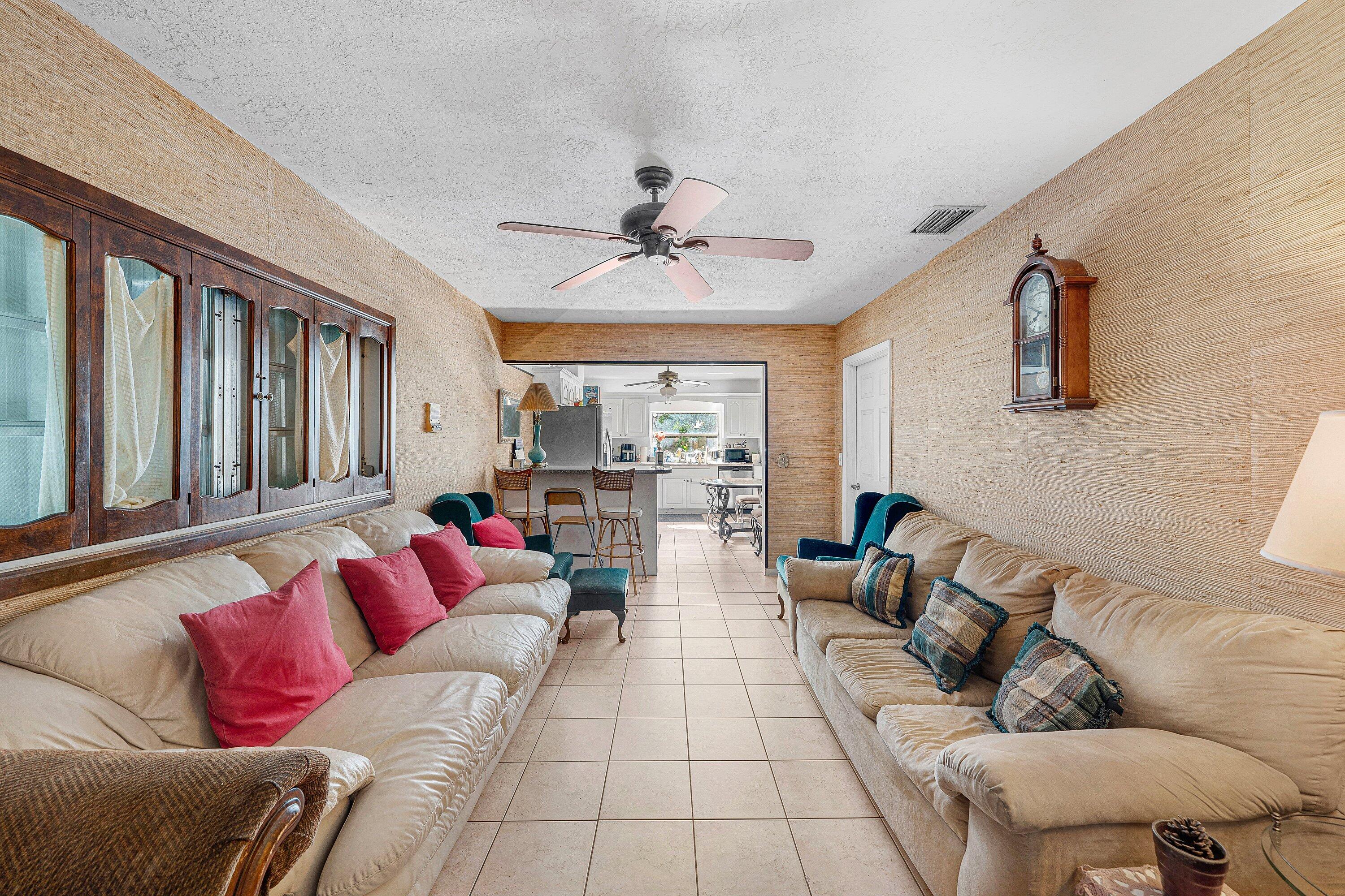 BOCA RATON HILLS SEC 2 - Residential