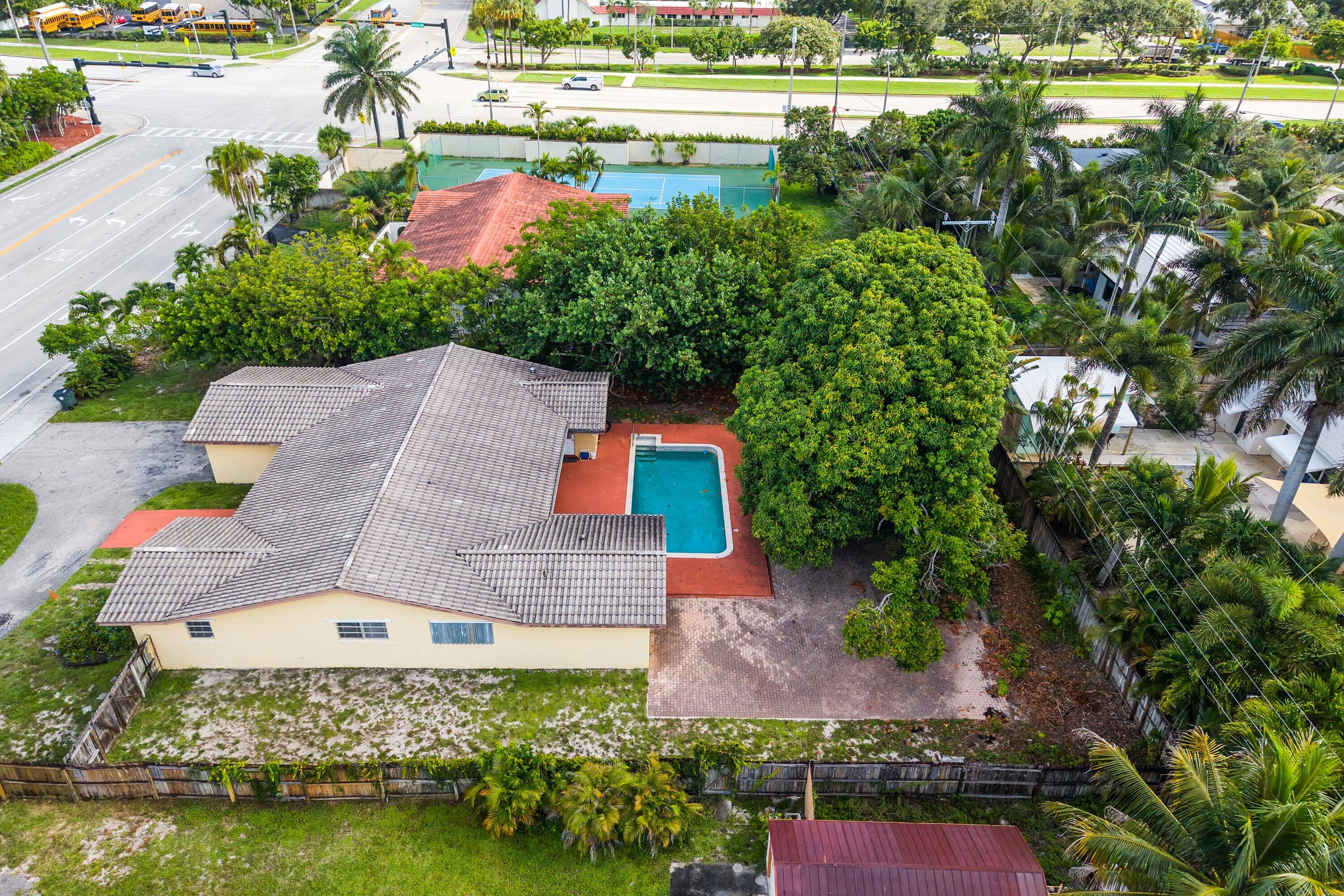 BOCA RATON HILLS SEC 2 - Residential