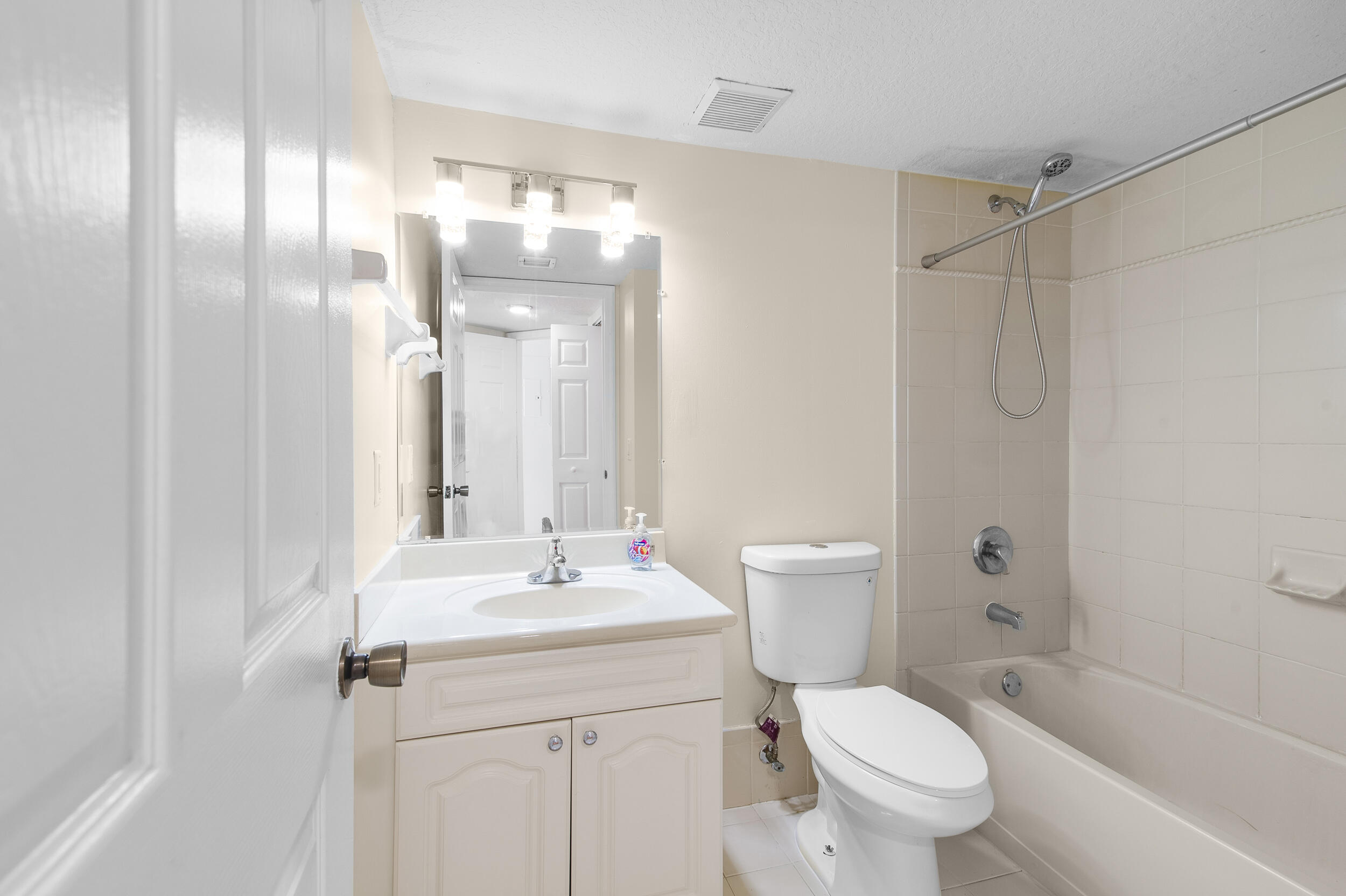 COVE AT FRENCH VILLAS - Residential
