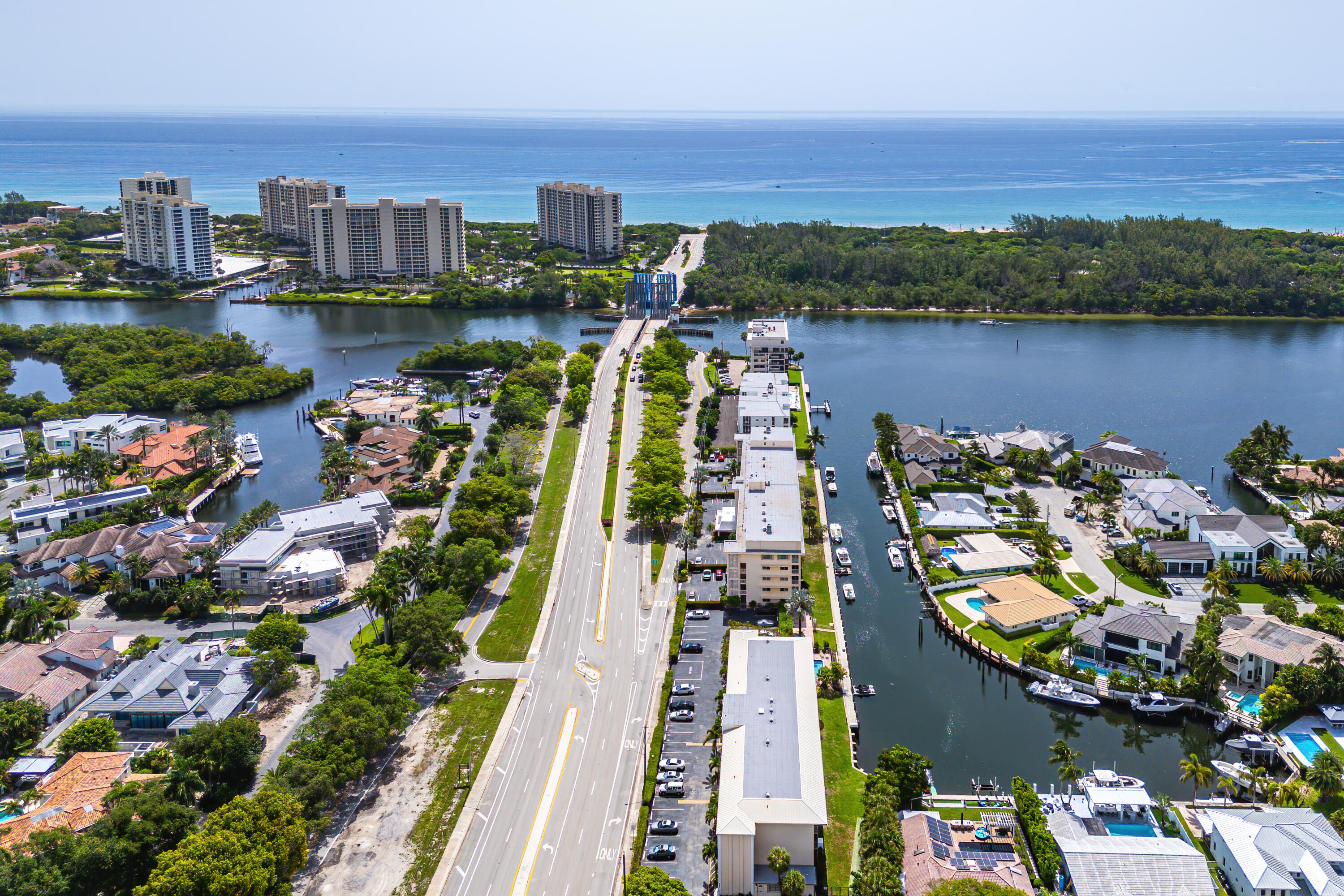 BOCA HOUSE CONDO - Residential