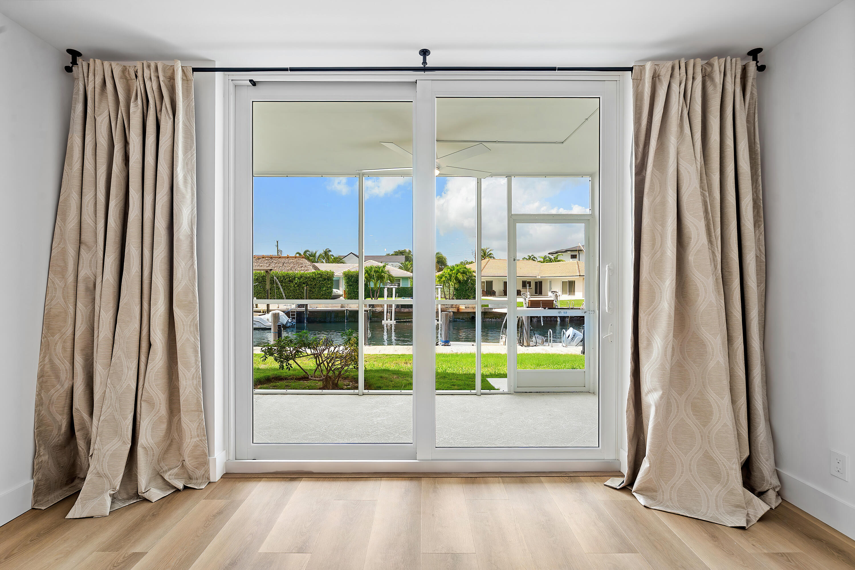 BOCA HOUSE CONDO - Residential