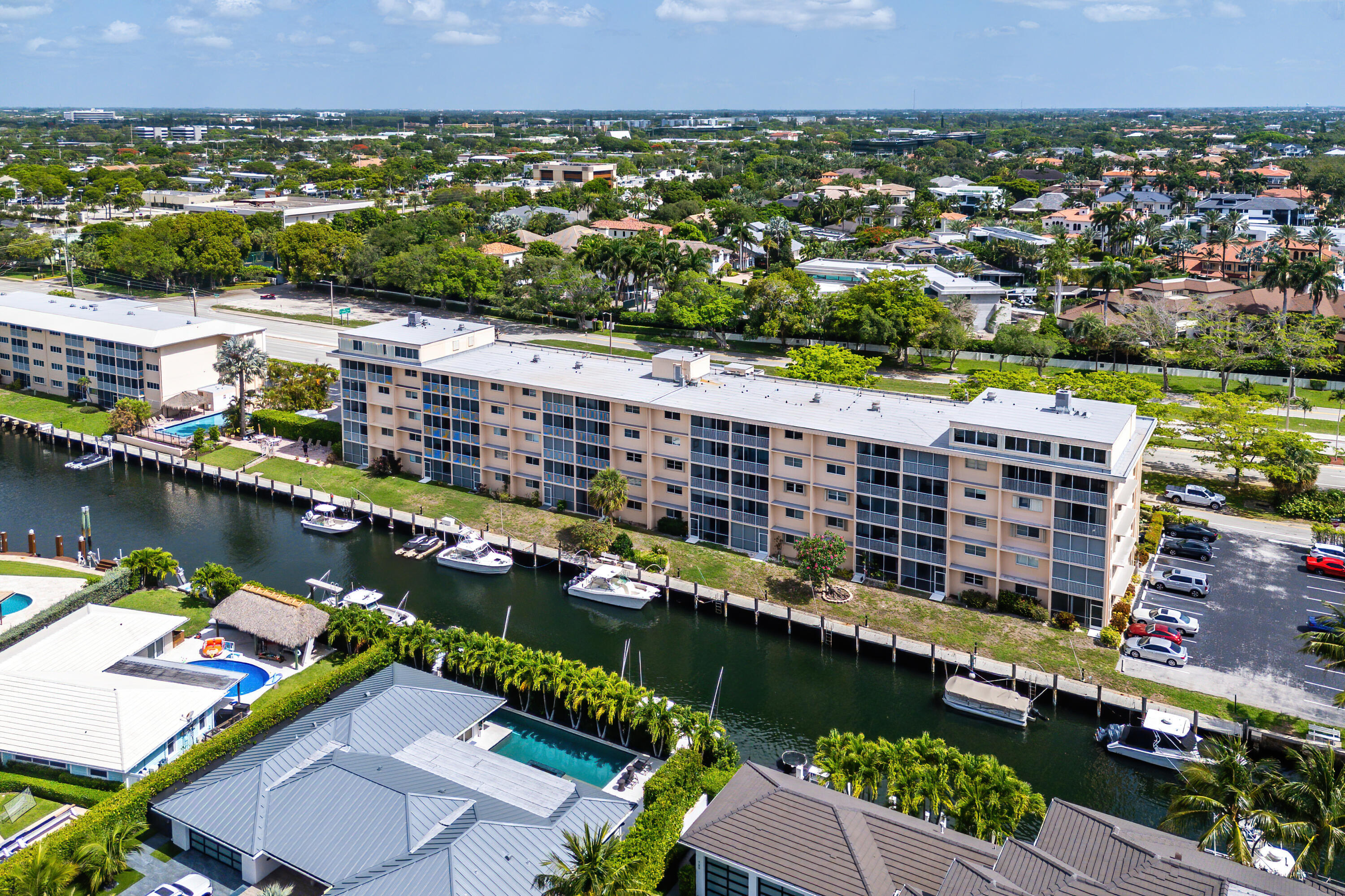 BOCA HOUSE CONDO - Residential