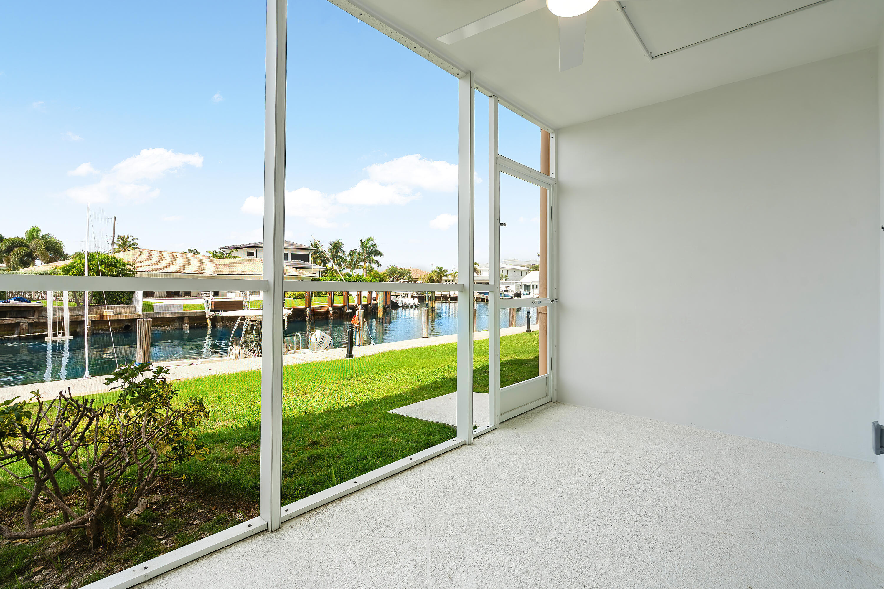 BOCA HOUSE CONDO - Residential