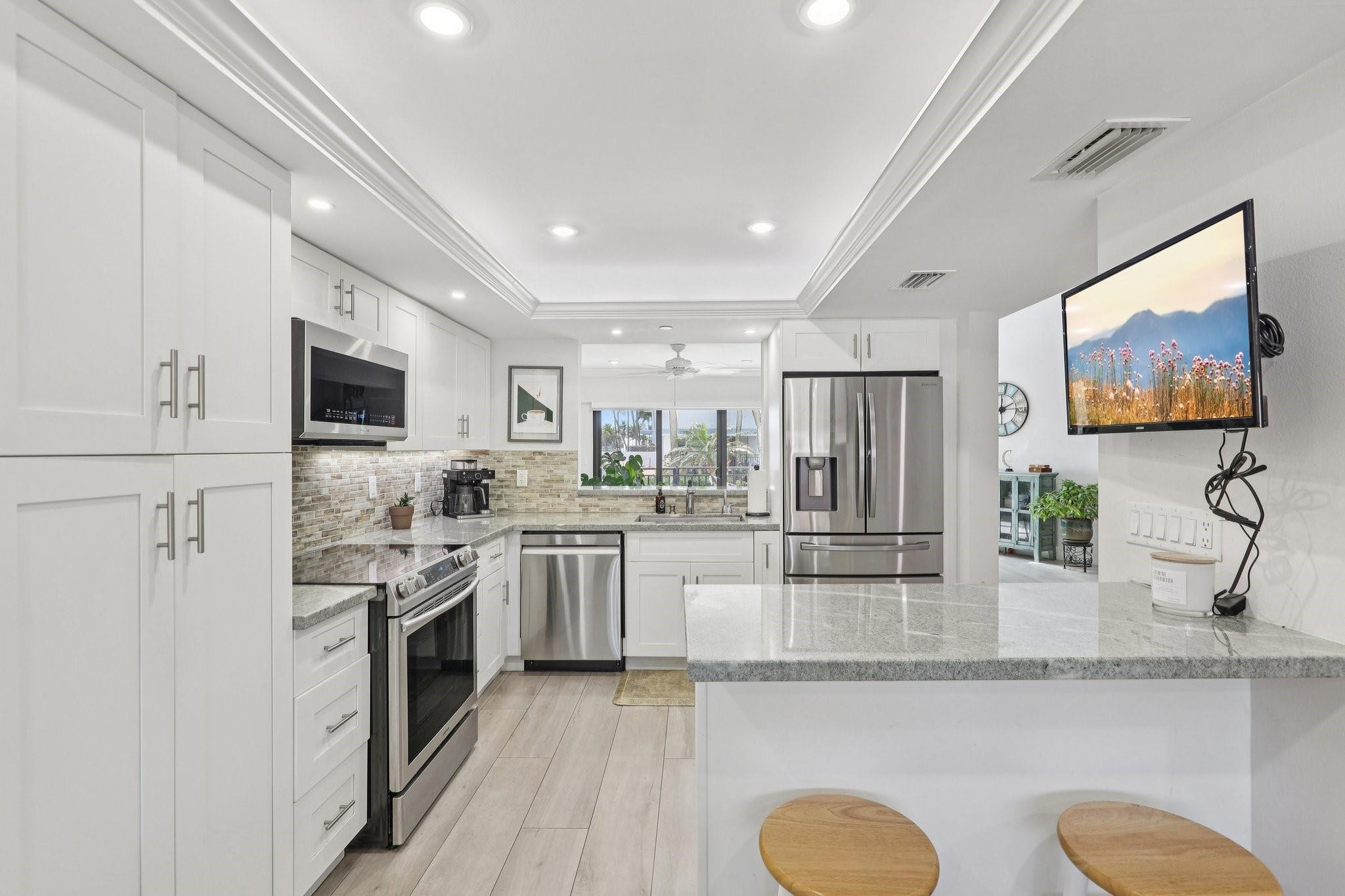 Island Point Condominium - Residential