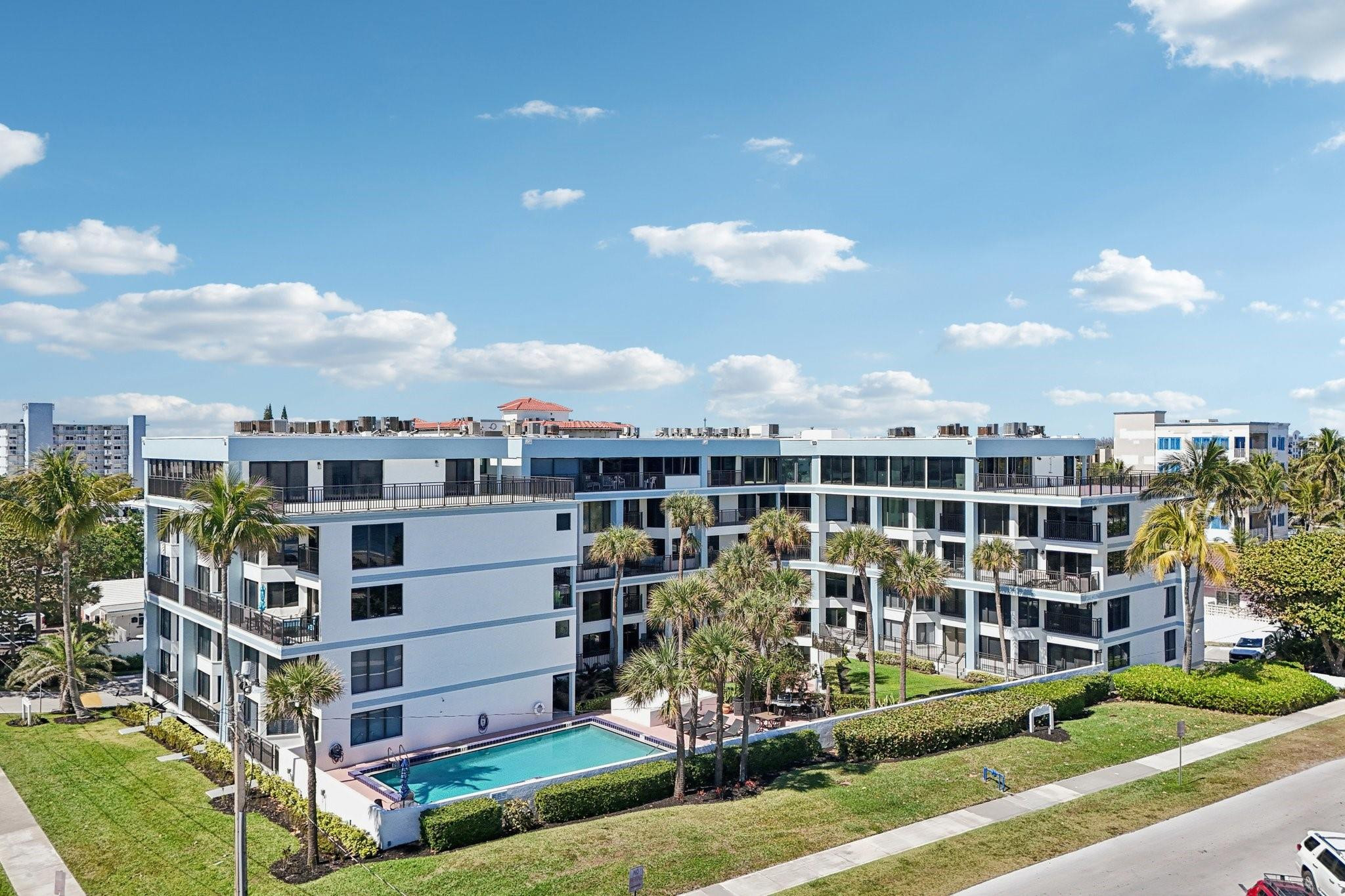 Island Point Condominium - Residential