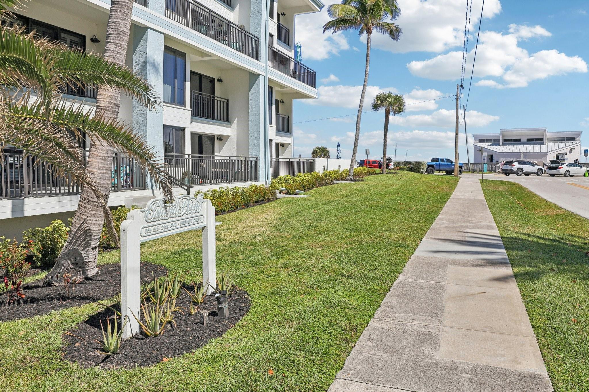 Island Point Condominium - Residential