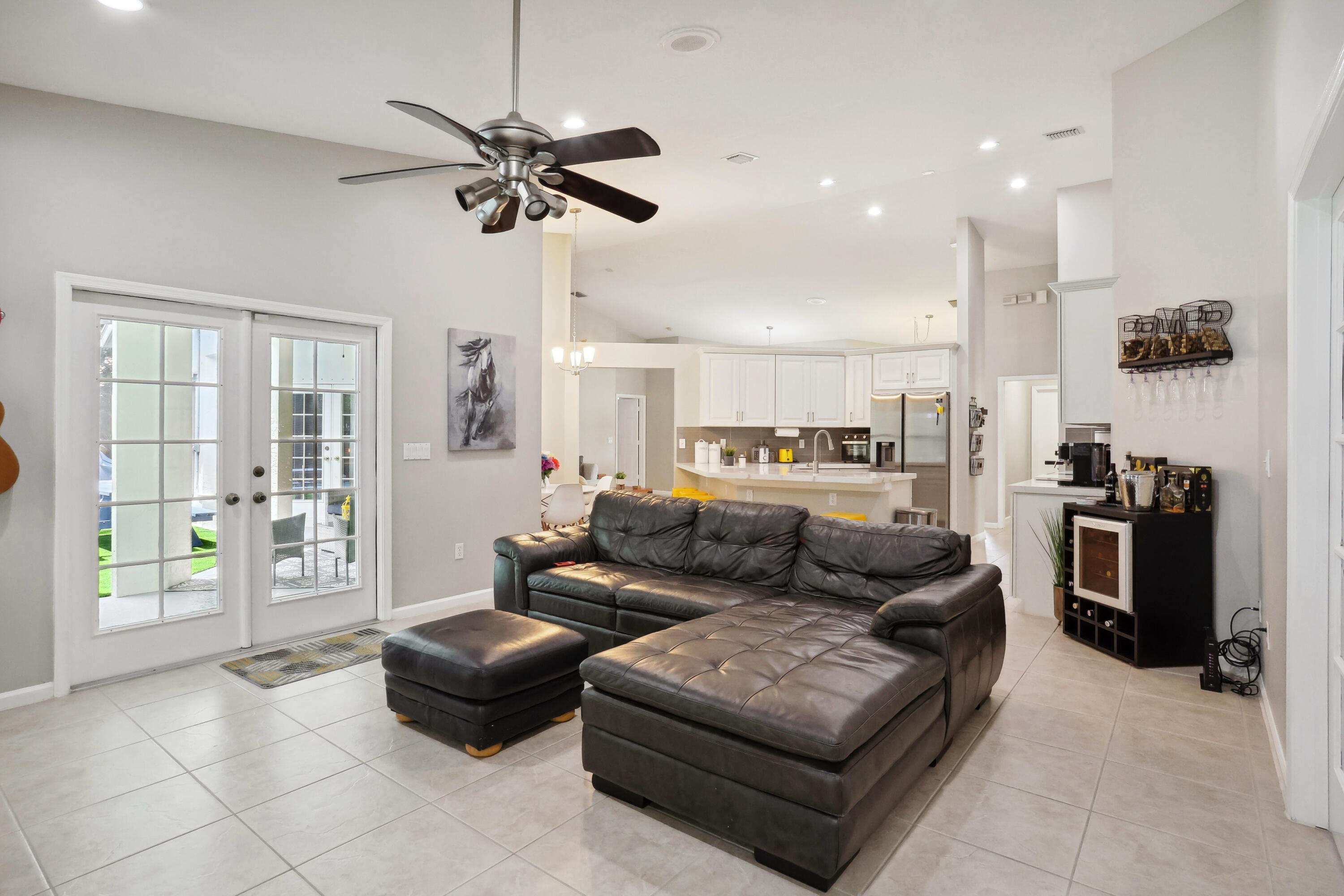 GREENVIEW SHORES 1 OF WELLINGTON - Residential Lease