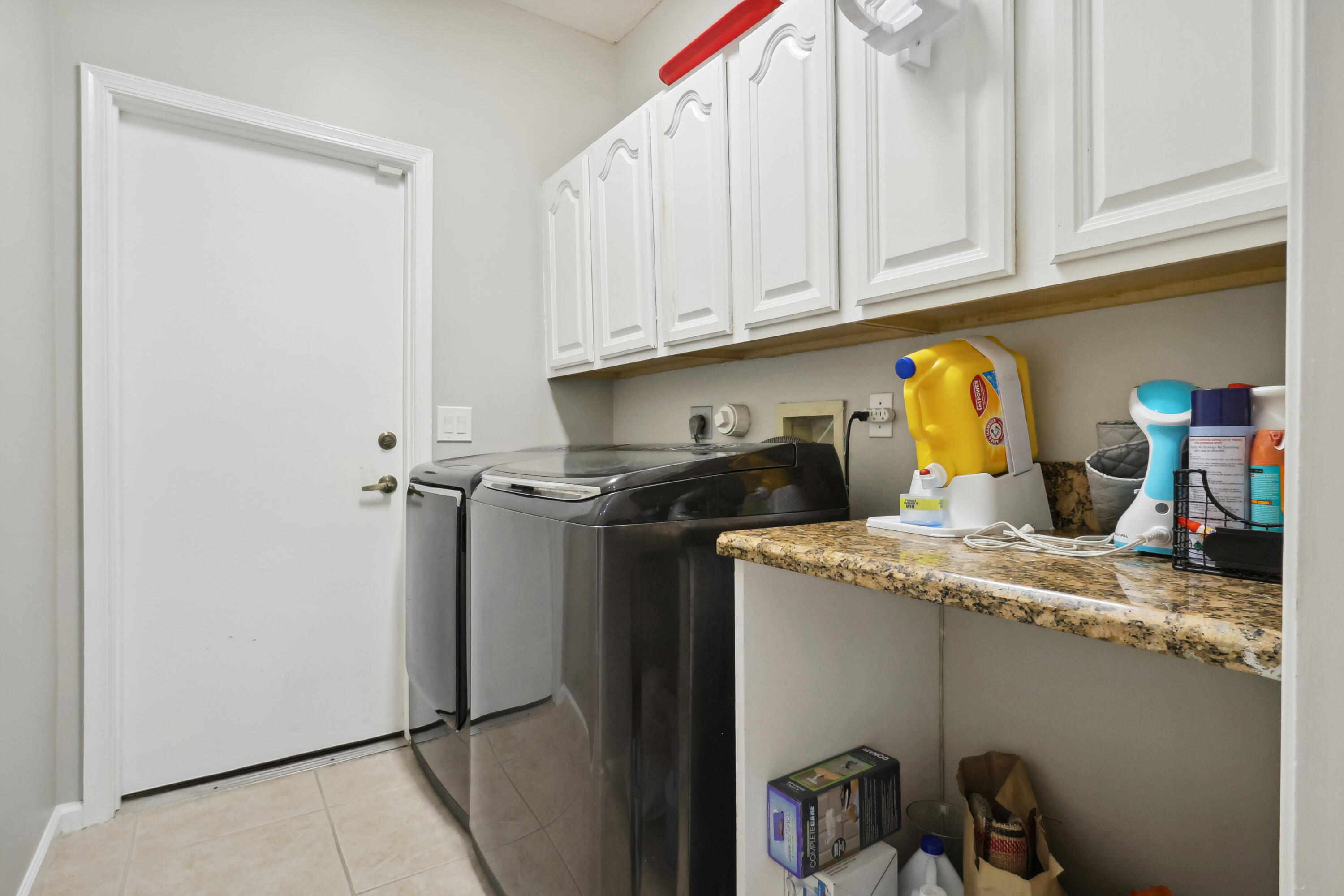 GREENVIEW SHORES 1 OF WELLINGTON - Residential Lease