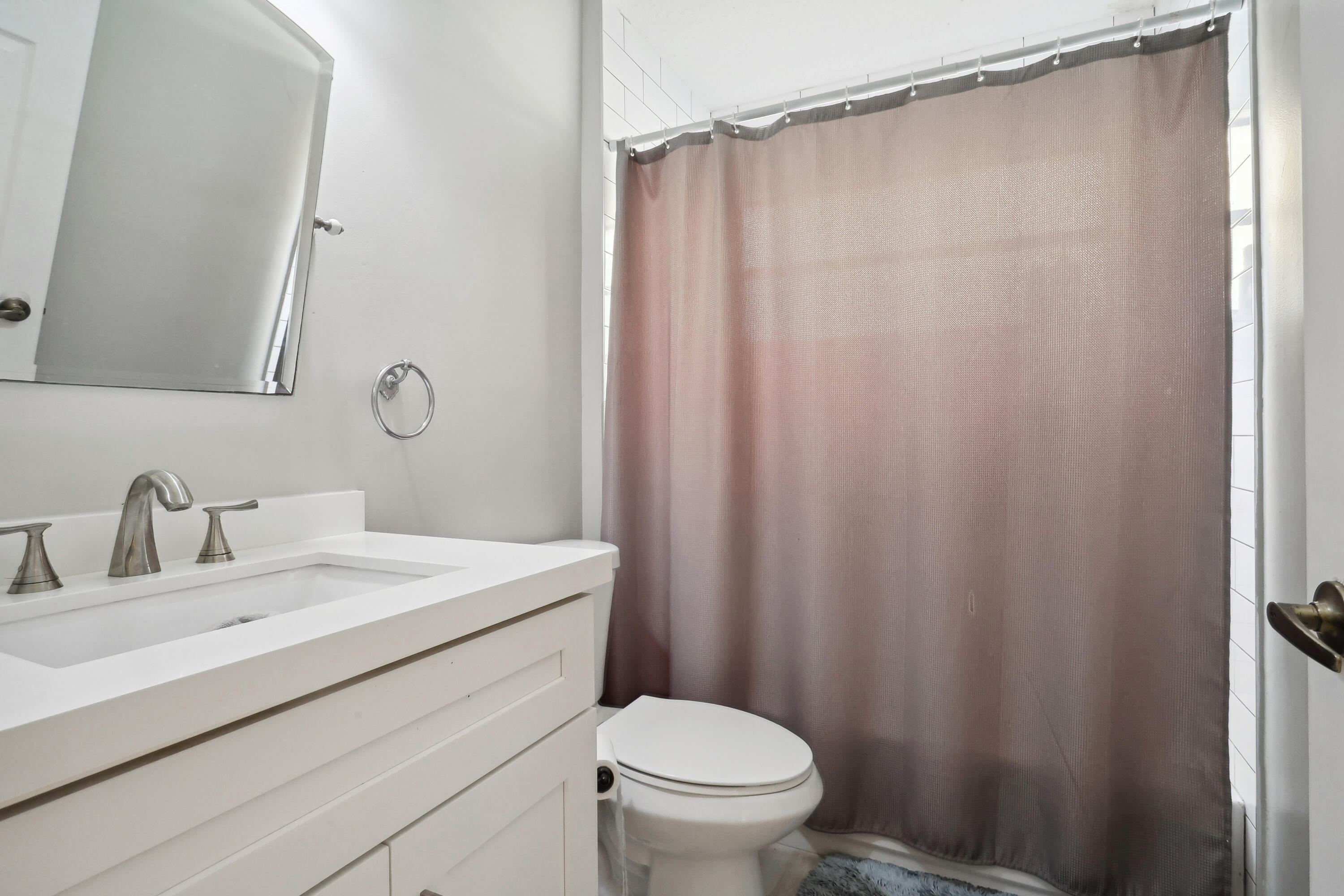 GREENVIEW SHORES 1 OF WELLINGTON - Residential Lease