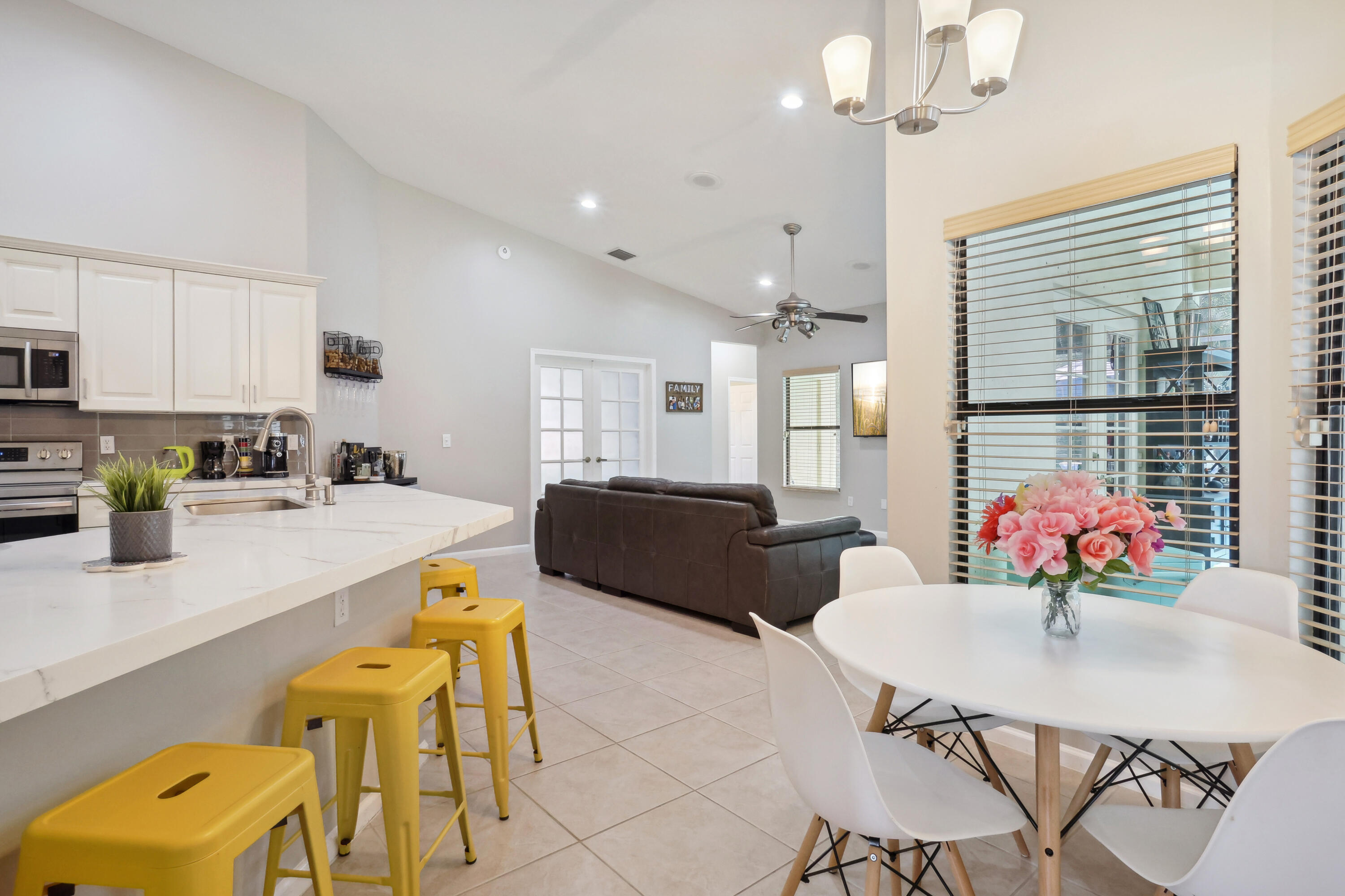 GREENVIEW SHORES 1 OF WELLINGTON - Residential Lease
