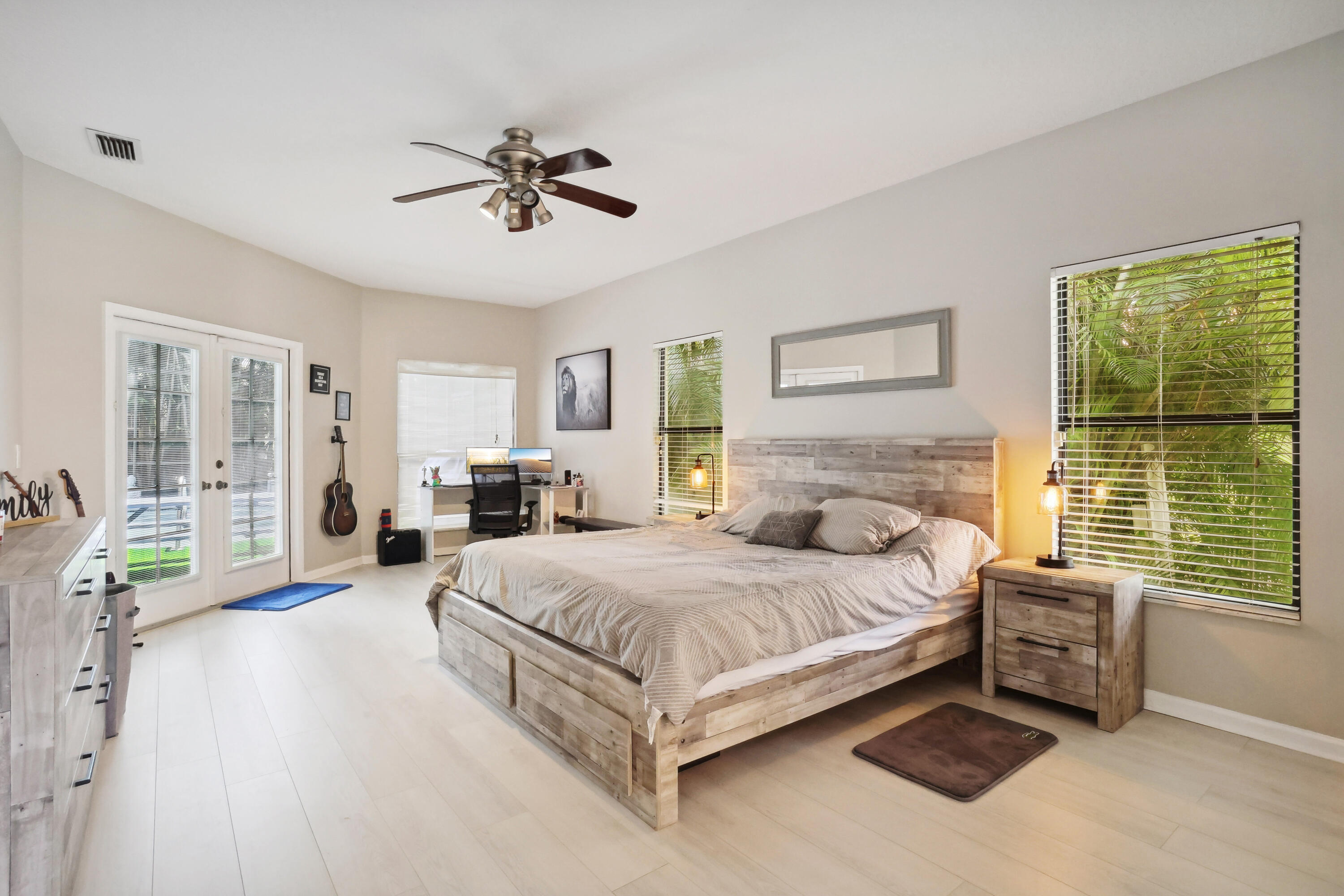 GREENVIEW SHORES 1 OF WELLINGTON - Residential Lease