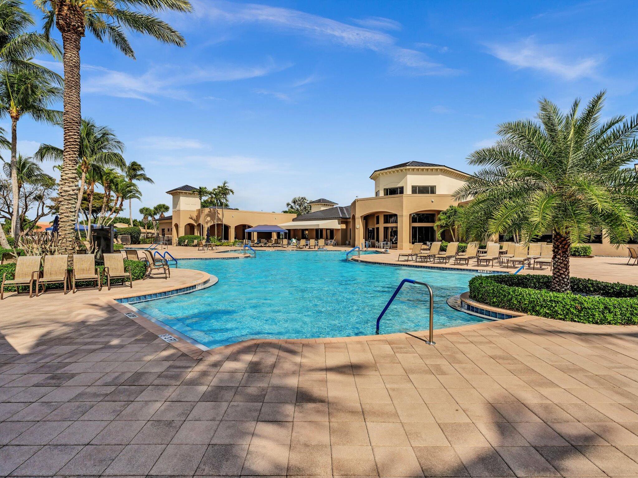 VALENCIA POINTE - Residential