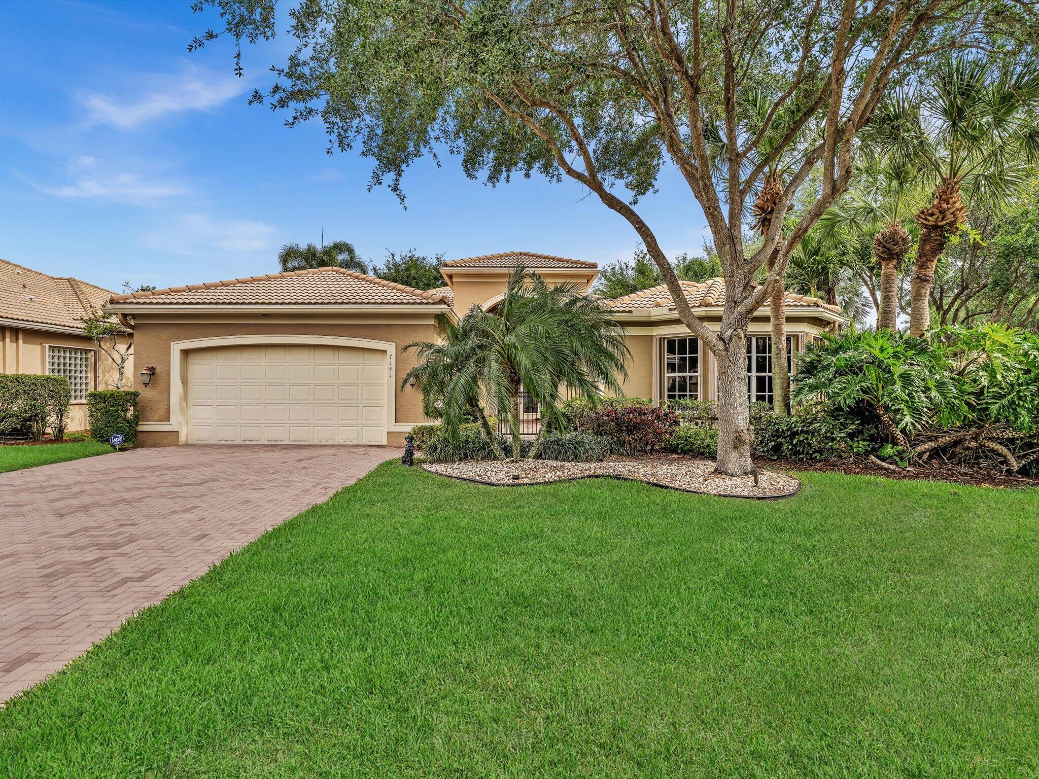 VALENCIA POINTE - Residential