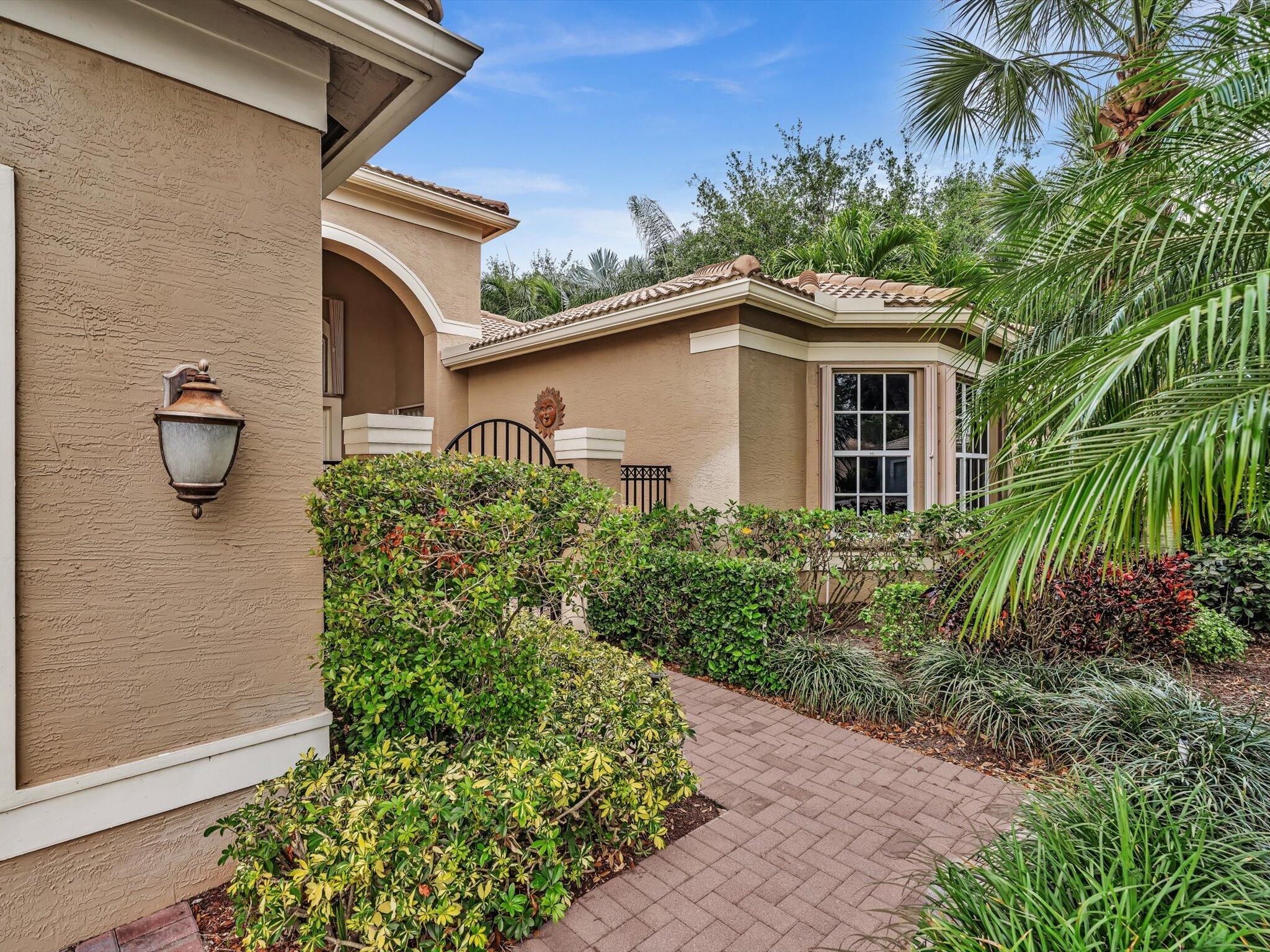 VALENCIA POINTE - Residential