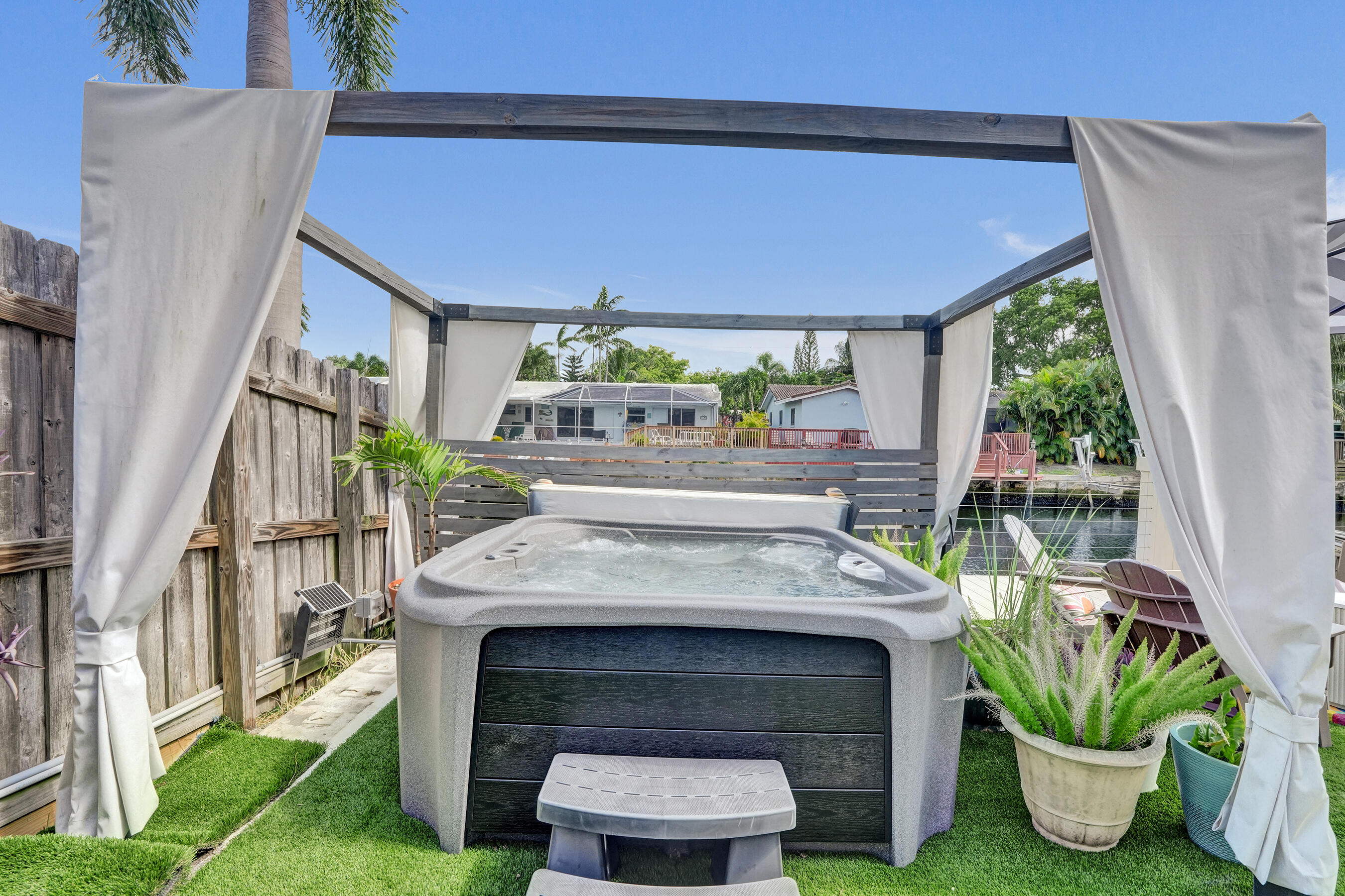 CORAL RIDGE ISLES - Residential Lease