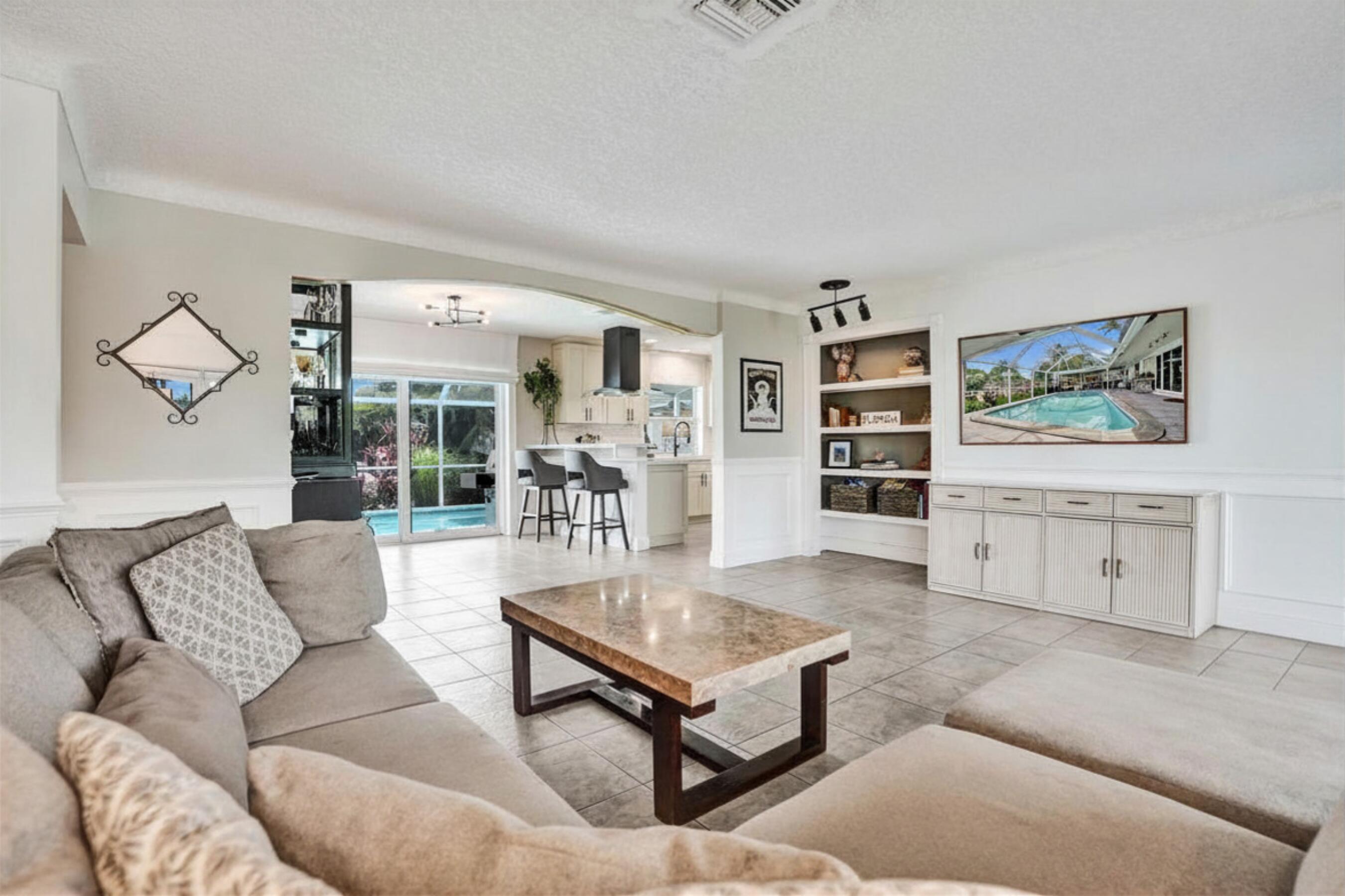 CORAL RIDGE ISLES - Residential Lease