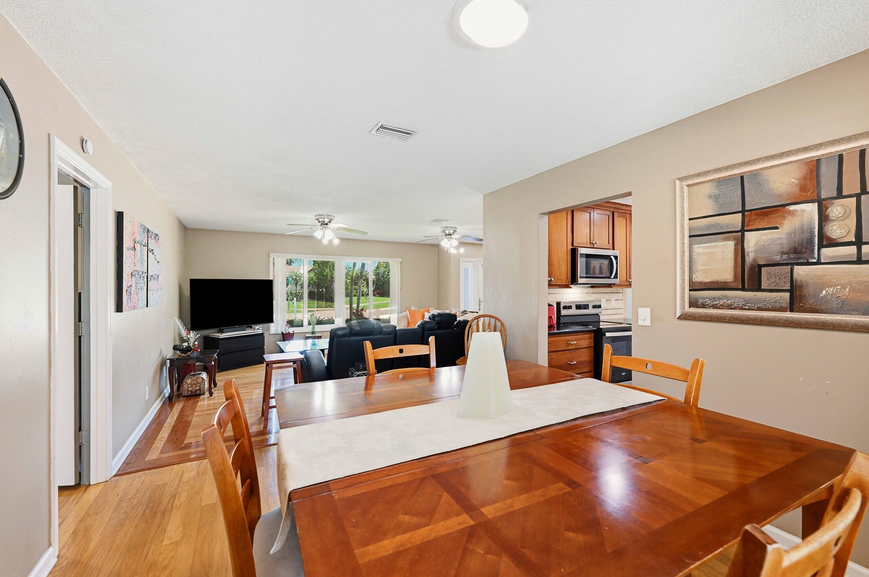 CRYSTAL HEIGHTS - Residential