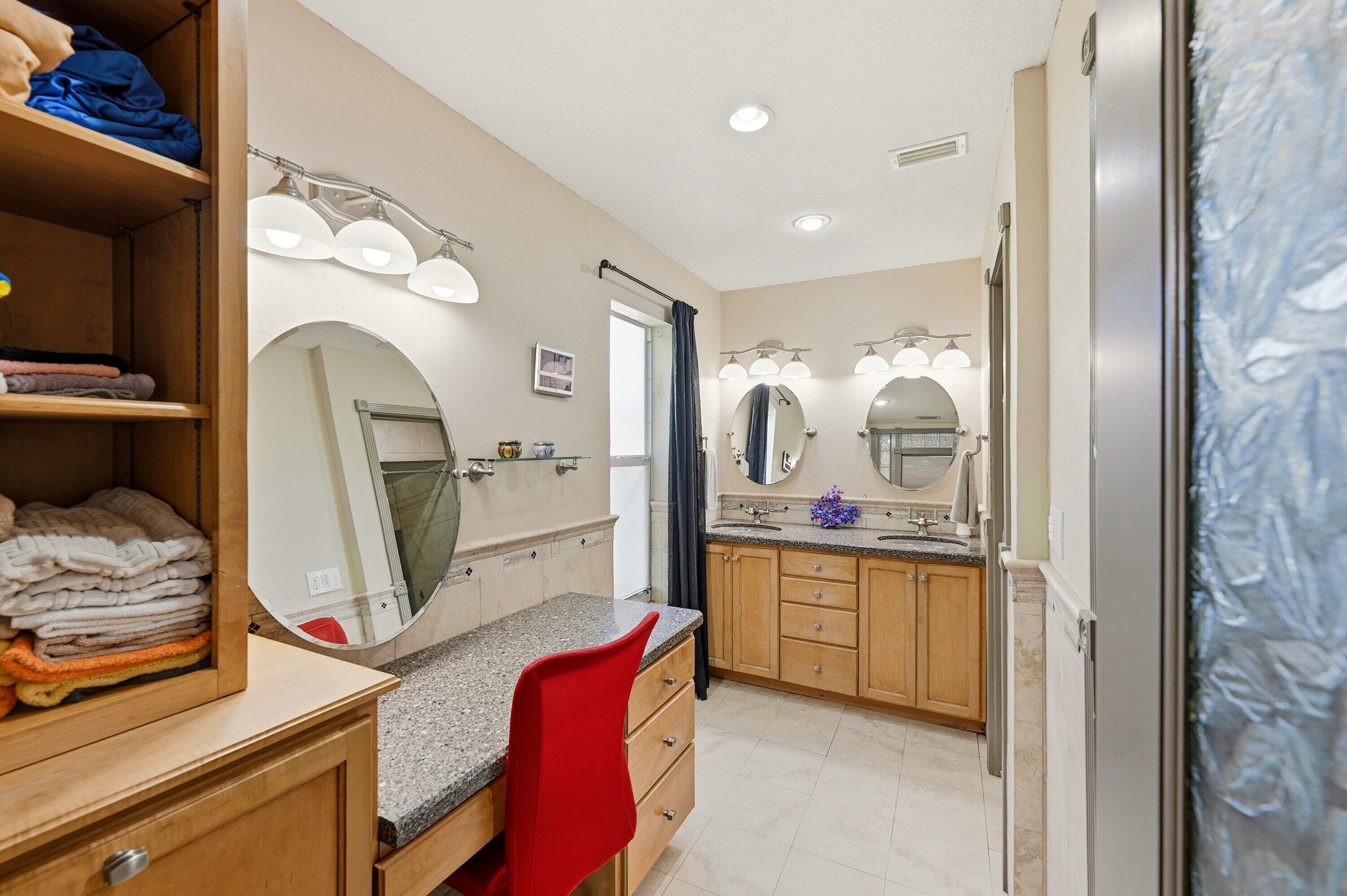 CRYSTAL HEIGHTS - Residential
