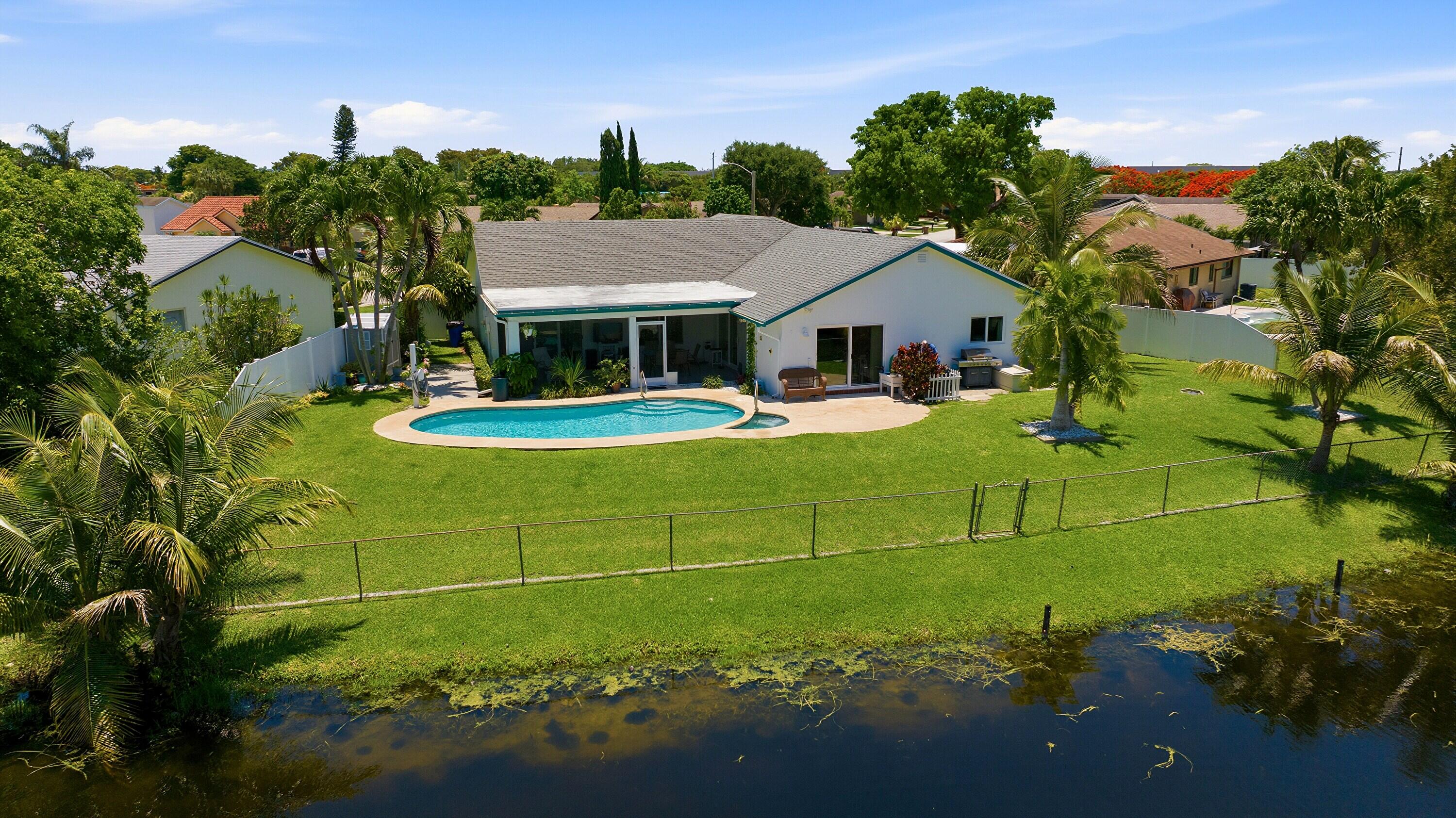 CRYSTAL HEIGHTS - Residential