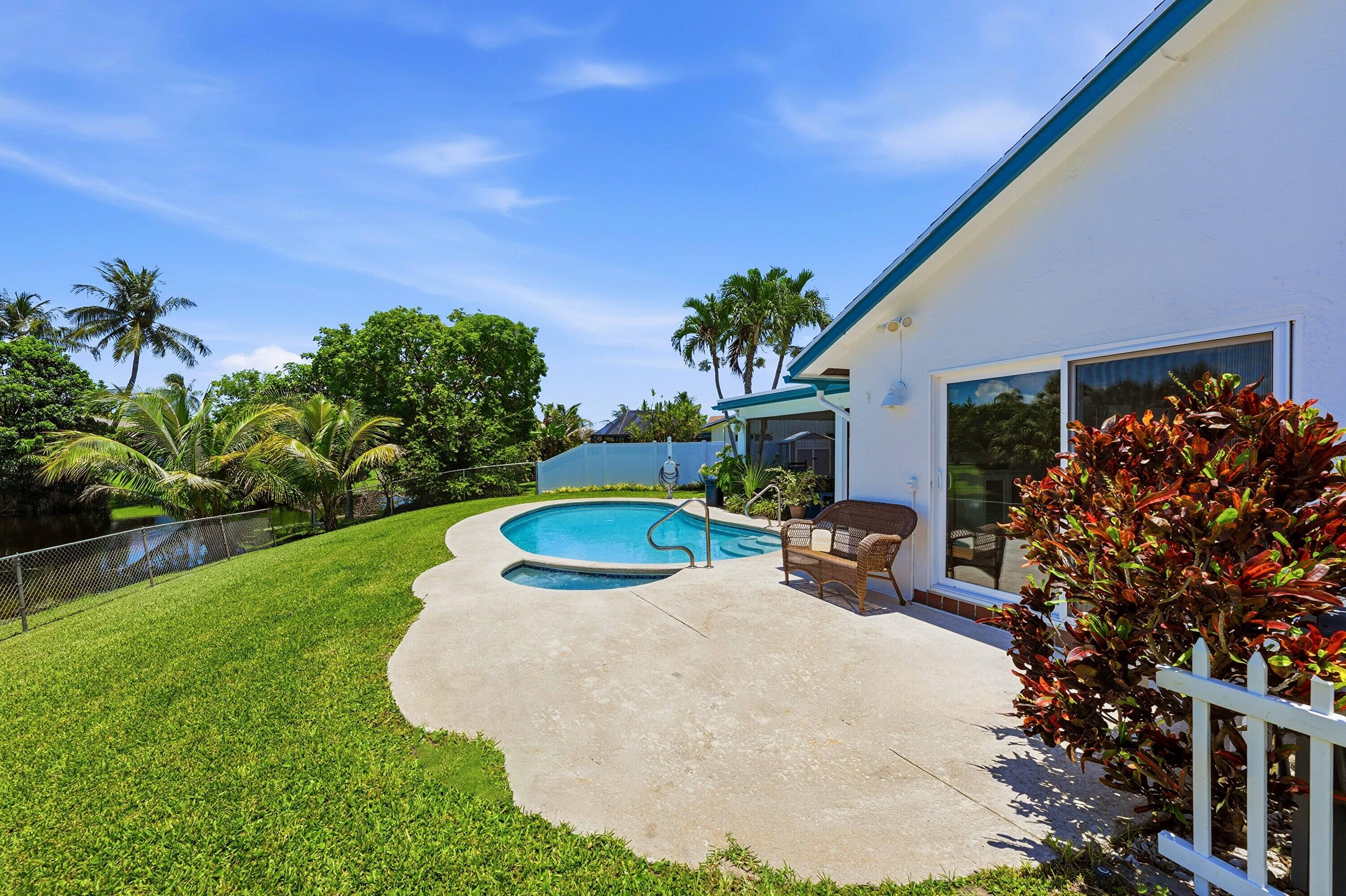 CRYSTAL HEIGHTS - Residential