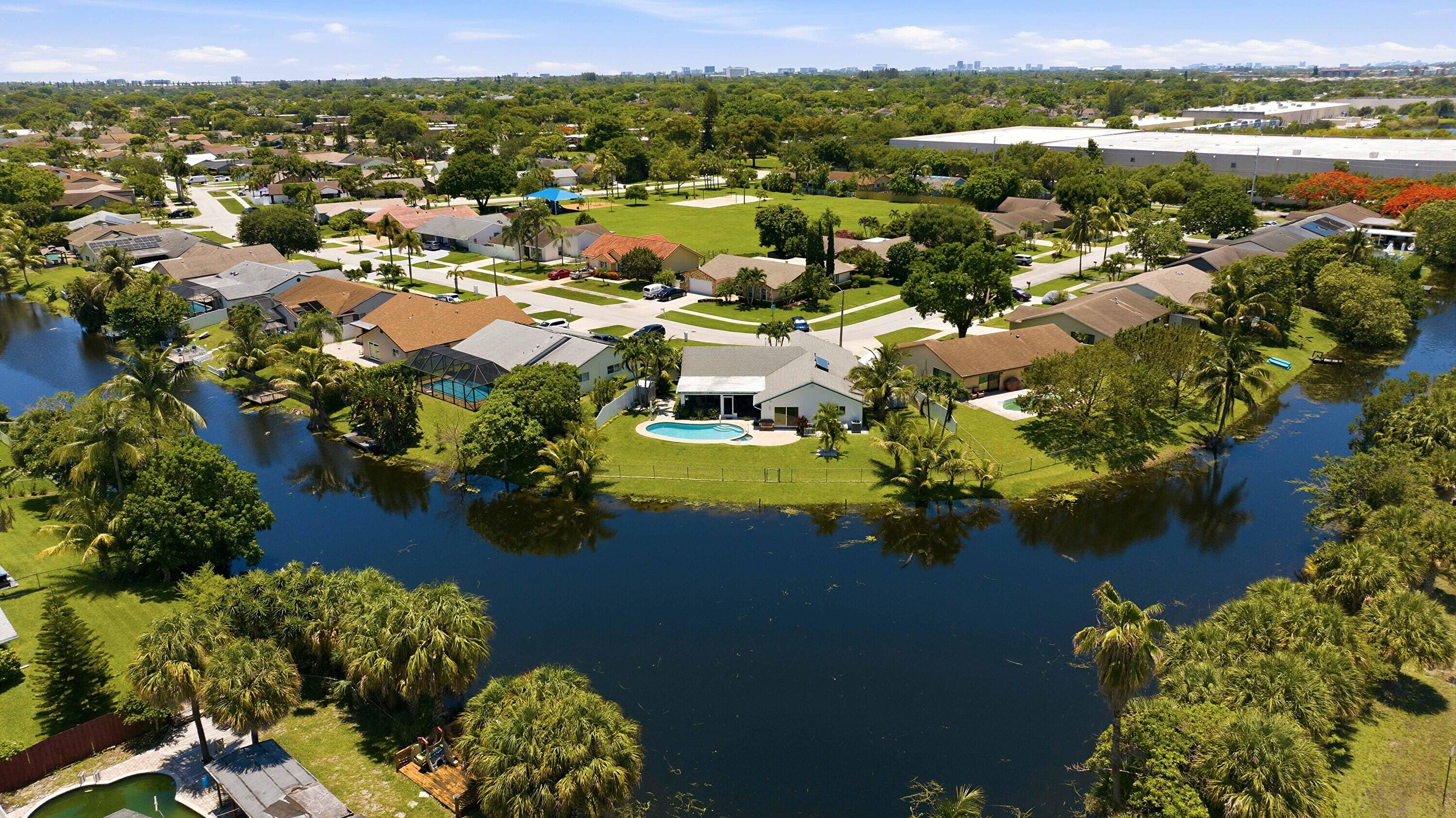CRYSTAL HEIGHTS - Residential