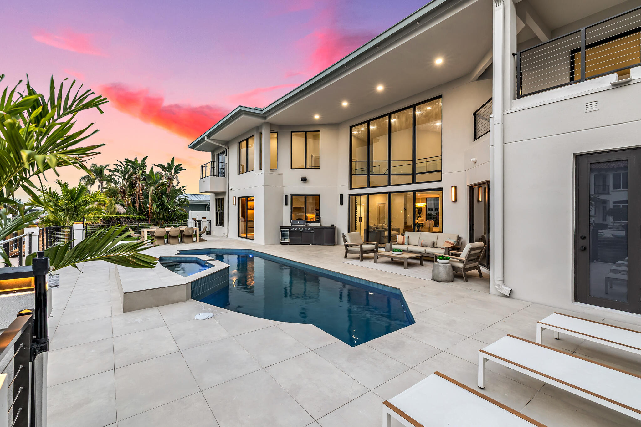 VENETIAN ISLES 1ST SEC - Residential