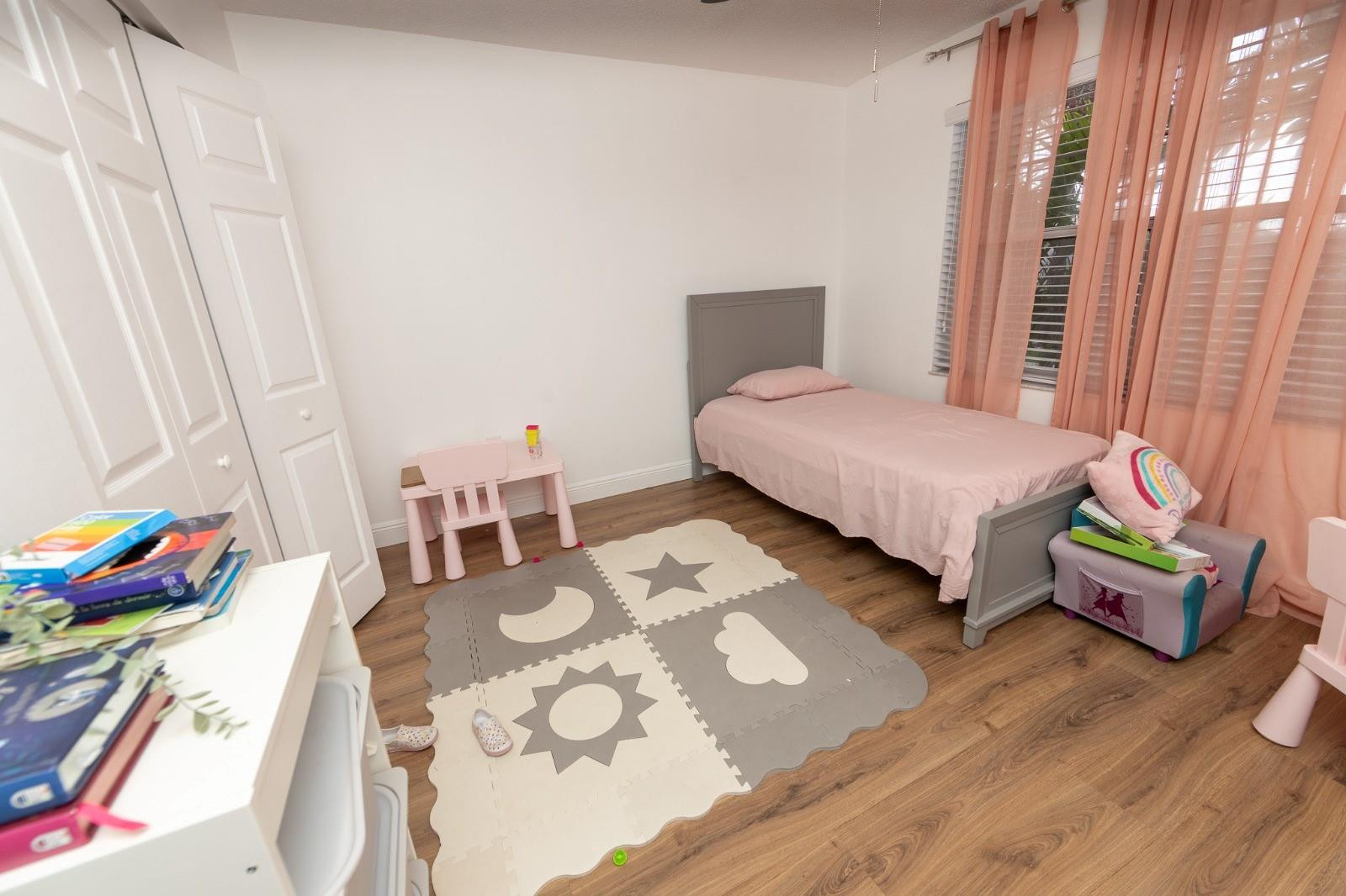 SILVER LAKES PHASE III REPLAT - Residential Lease