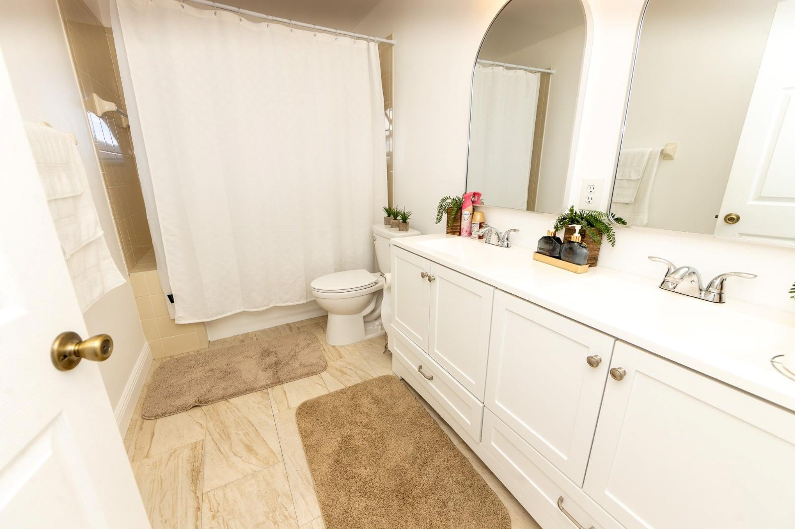 SILVER LAKES PHASE III REPLAT - Residential Lease