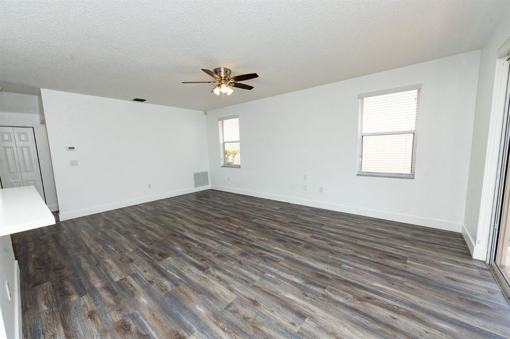SILVER LAKES PHASE III REPLAT - Residential Lease