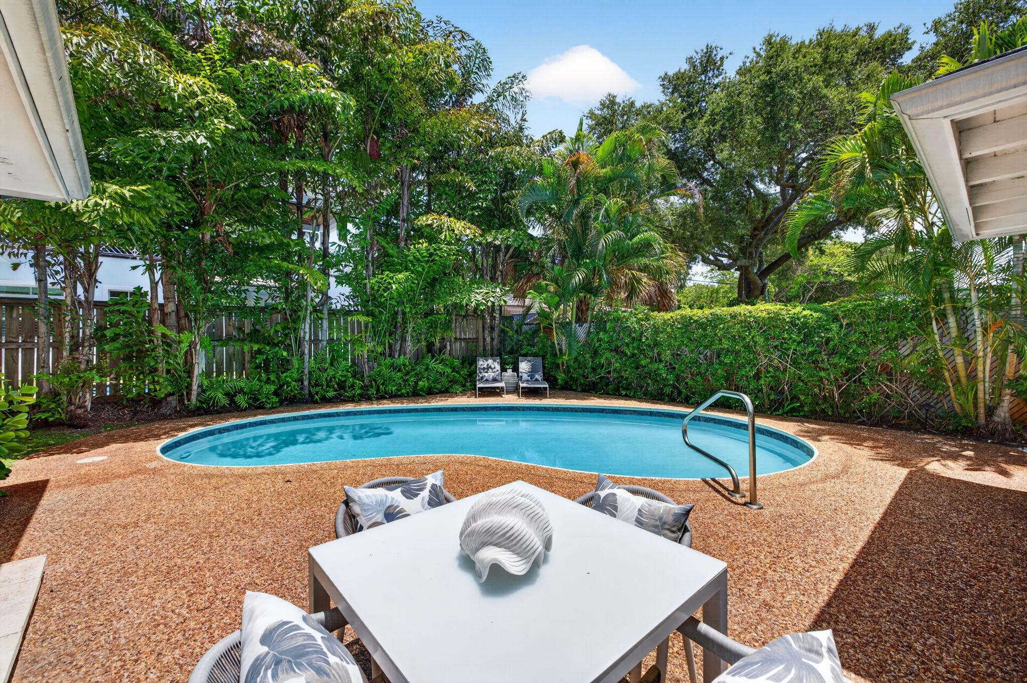 LAUDERDALE HARBORS - Residential