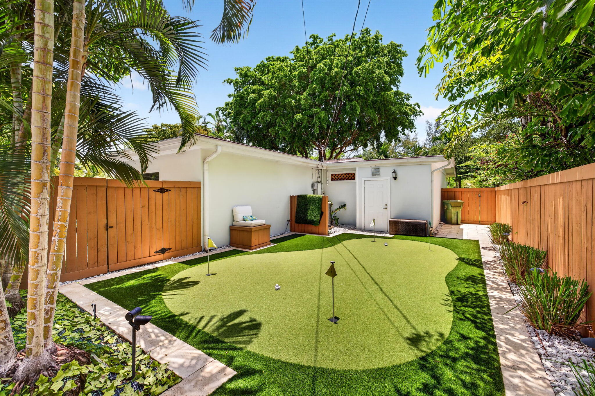 LAUDERDALE HARBORS - Residential