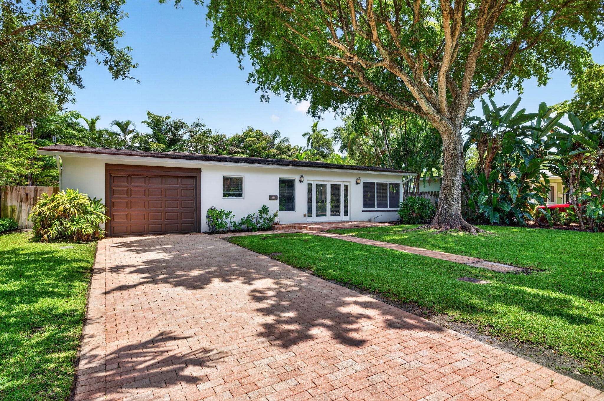 LAUDERDALE HARBORS - Residential
