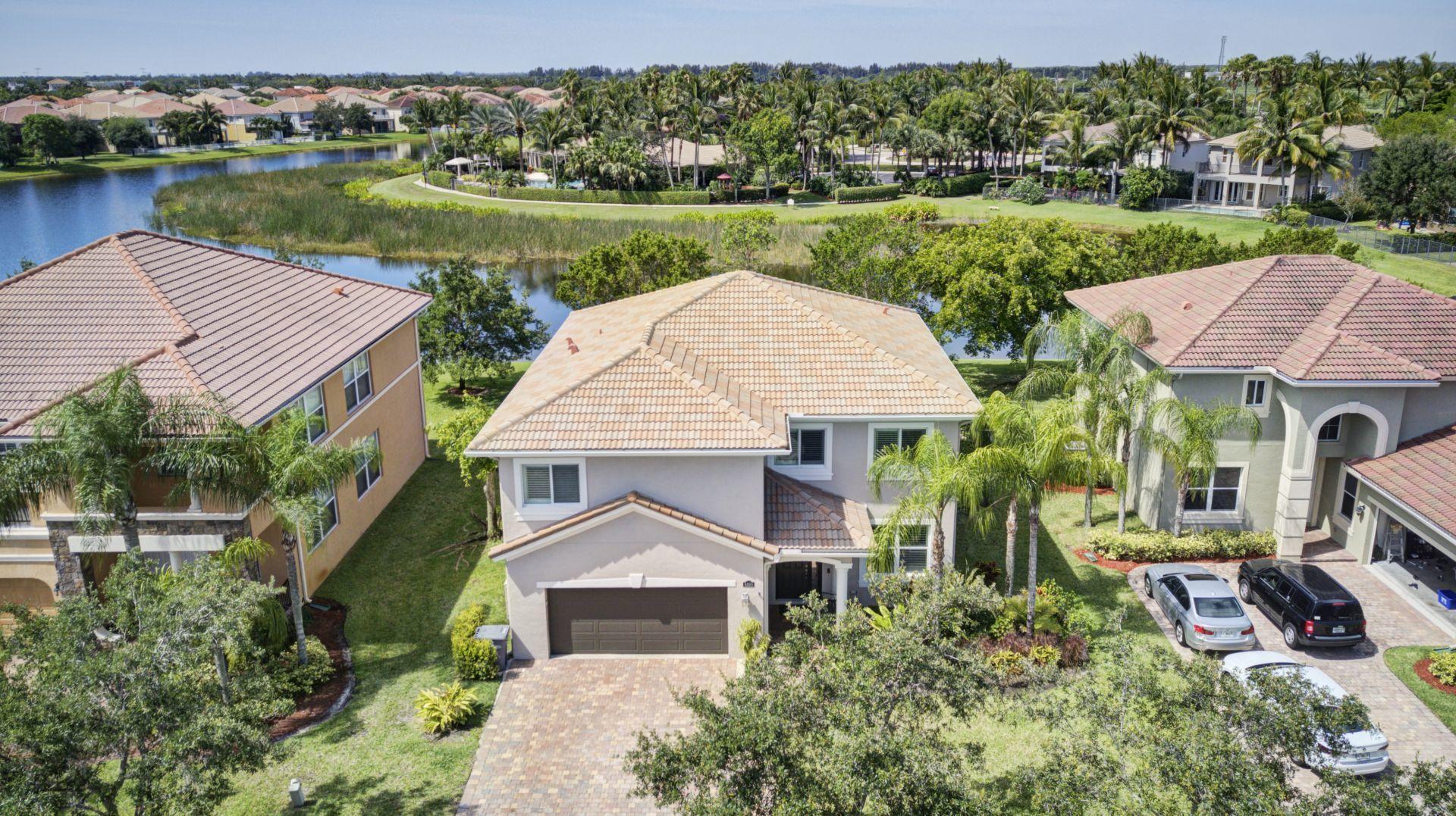COBBLESTONE CREEK /Countryside Meadows - Residential