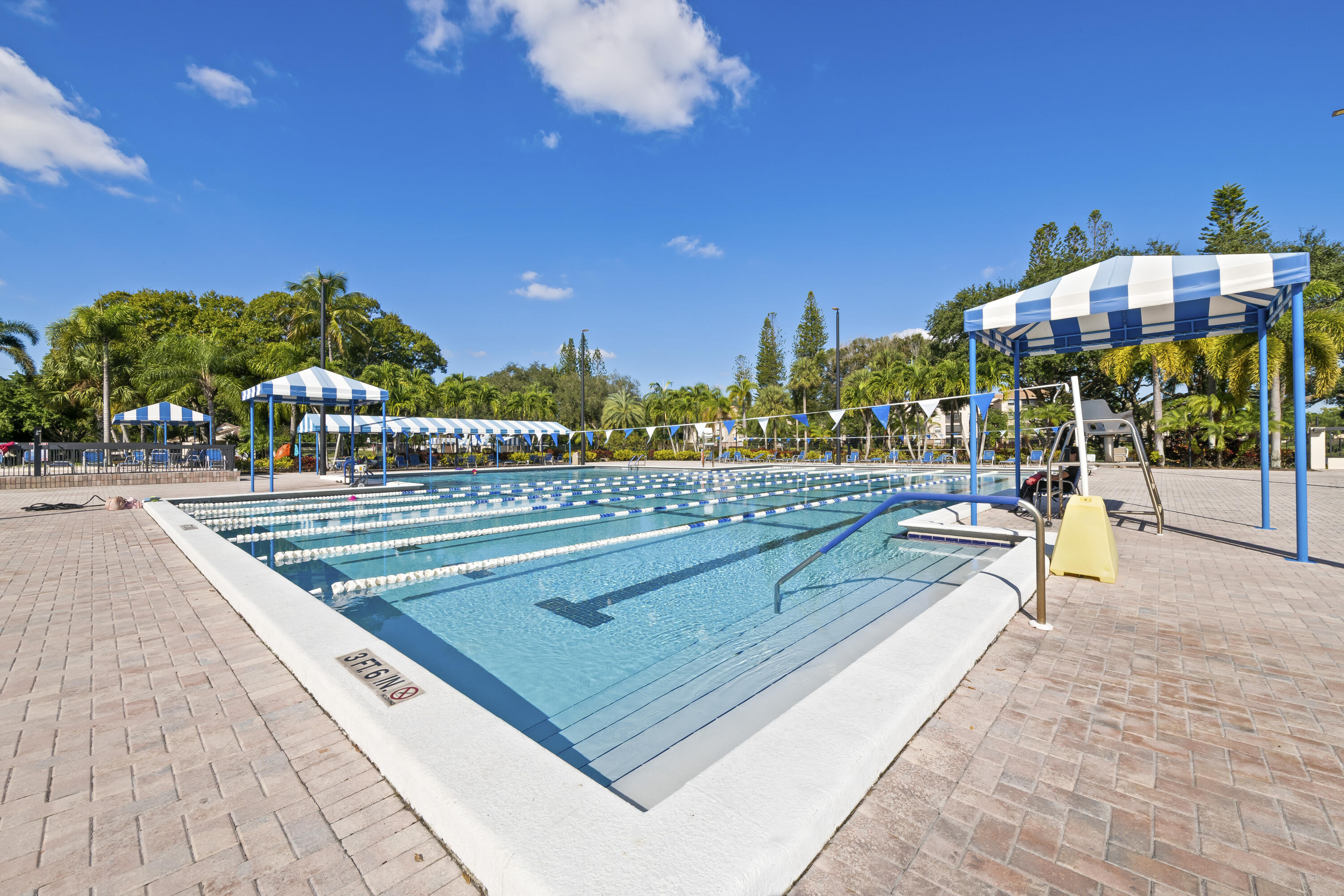 BAYWOOD VILLAGE III-A CONDO - Residential