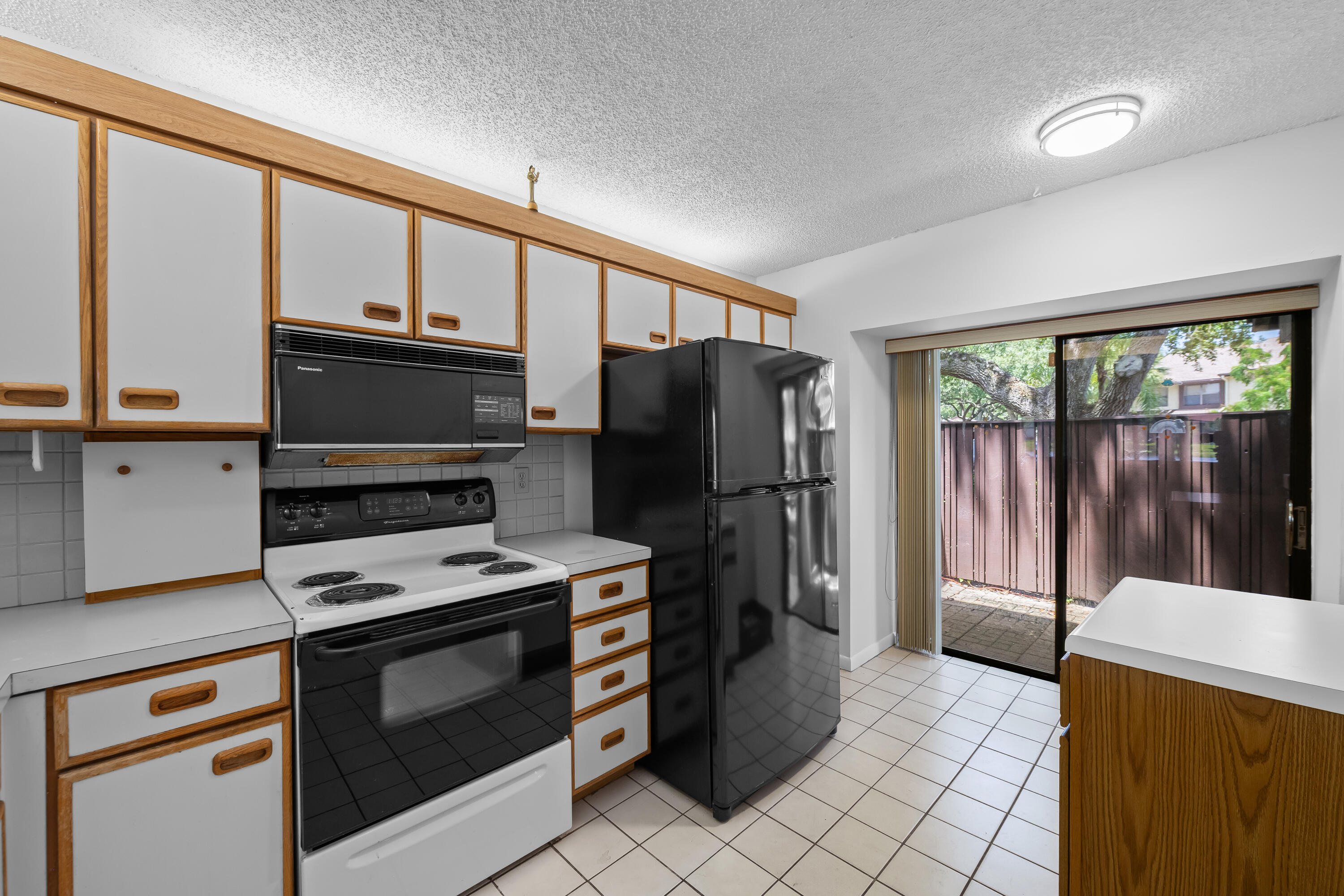 BAYWOOD VILLAGE III-A CONDO - Residential