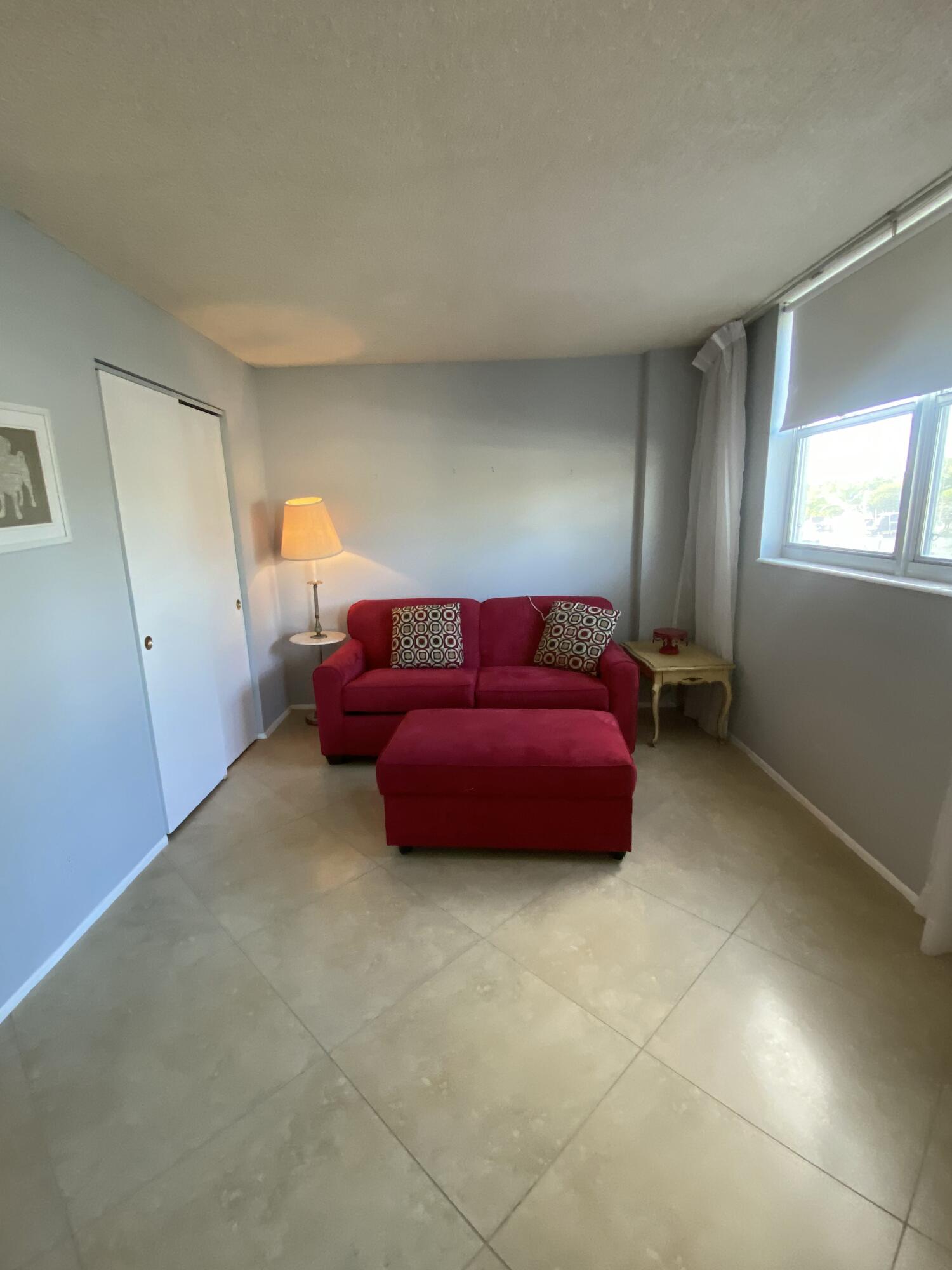 CROMWELL WEST CONDO - Residential Lease