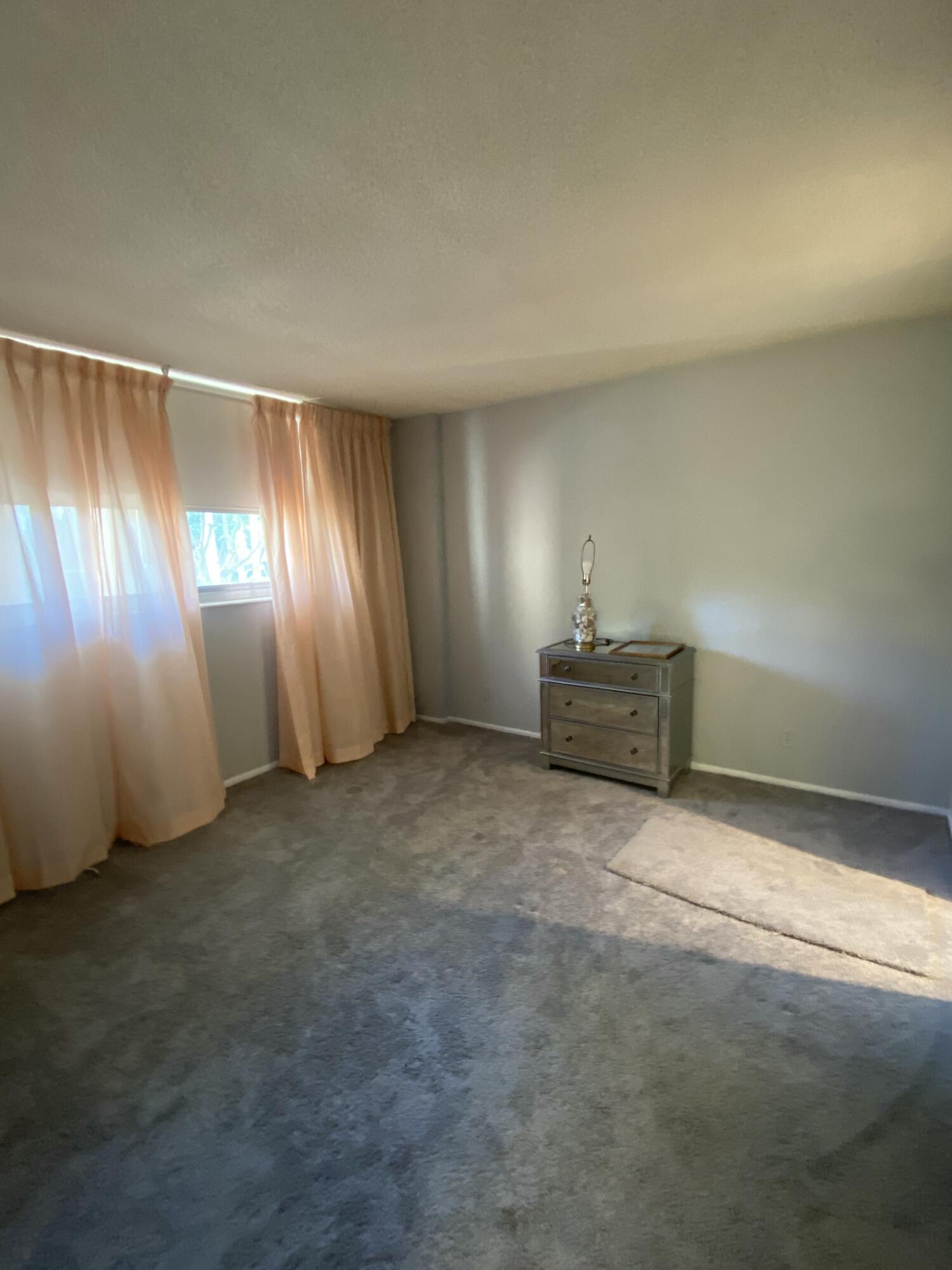CROMWELL WEST CONDO - Residential Lease