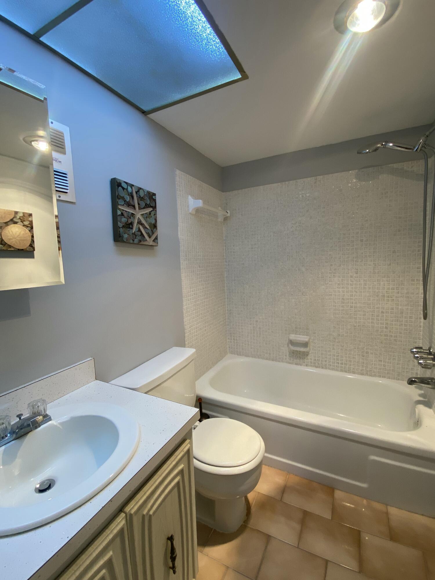 CROMWELL WEST CONDO - Residential Lease