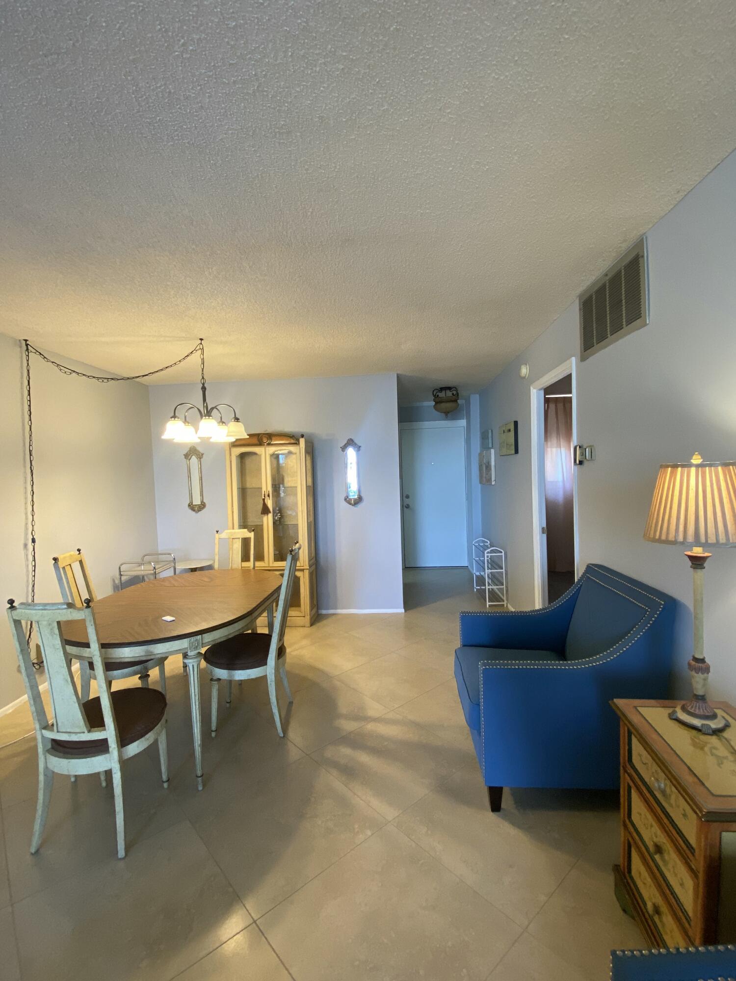 CROMWELL WEST CONDO - Residential Lease