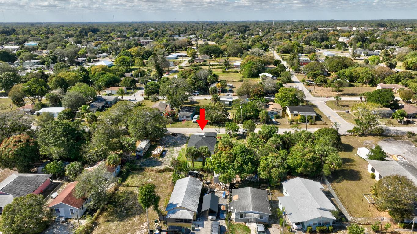 J E W Mccullers - Residential