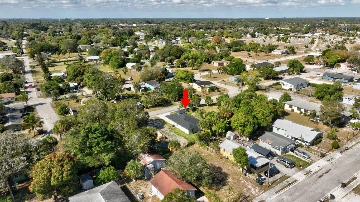 J E W Mccullers - Residential